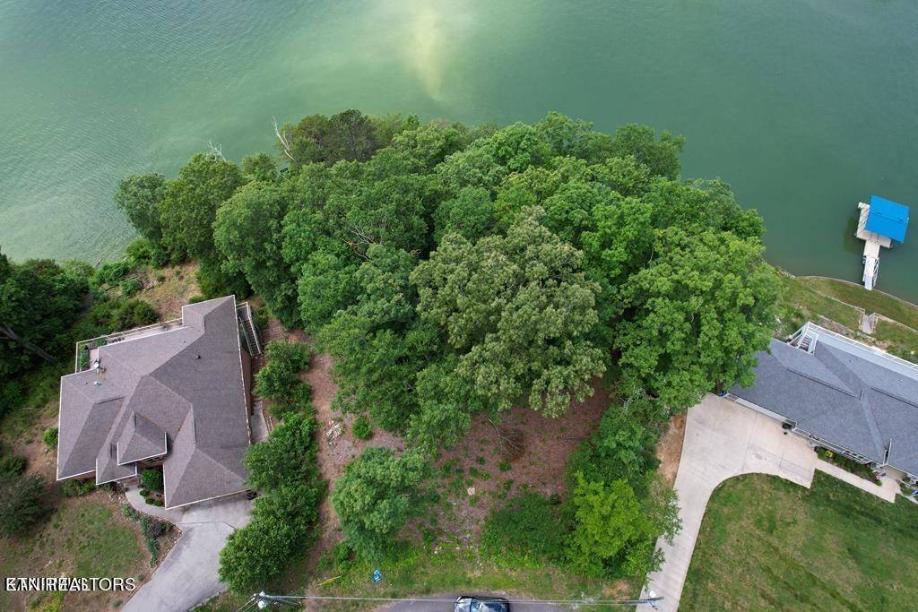 1147 Lakefront Pl, Baneberry, TN 37890