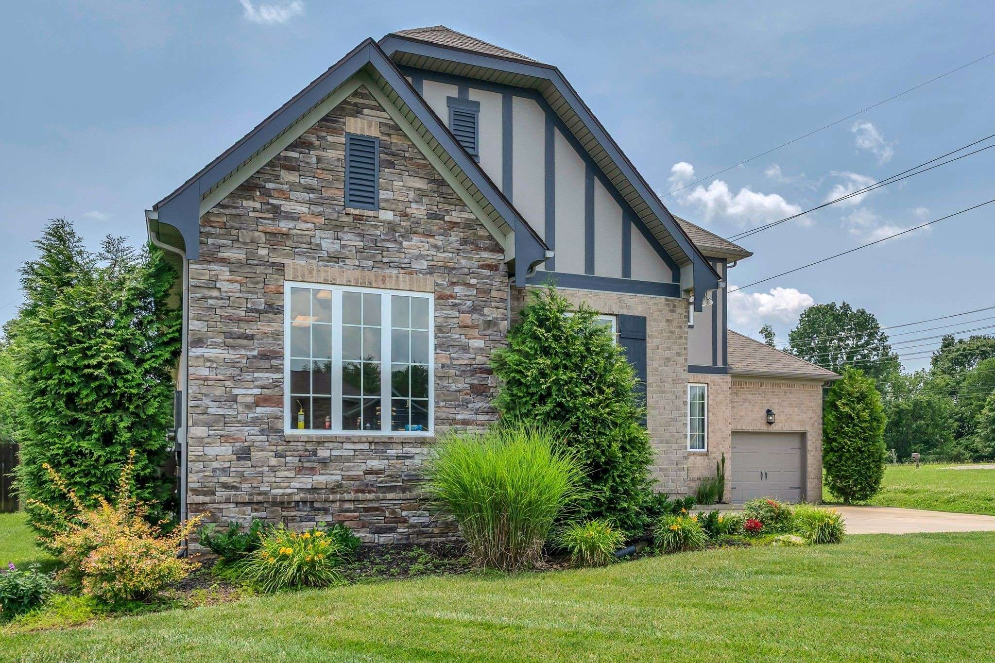 7121 Springwater St, Smyrna, TN 37167