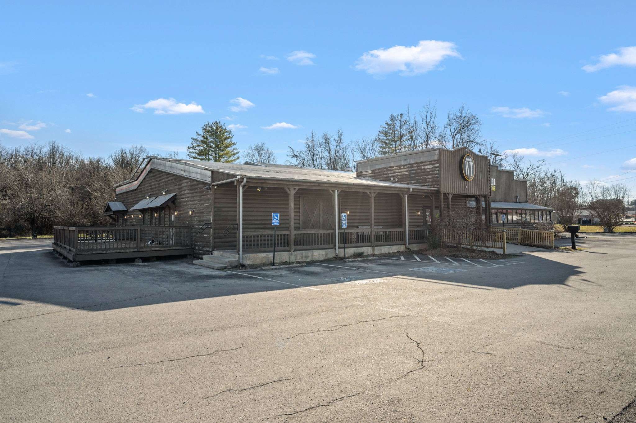 413 Wilson Ave, Tullahoma, TN 37388