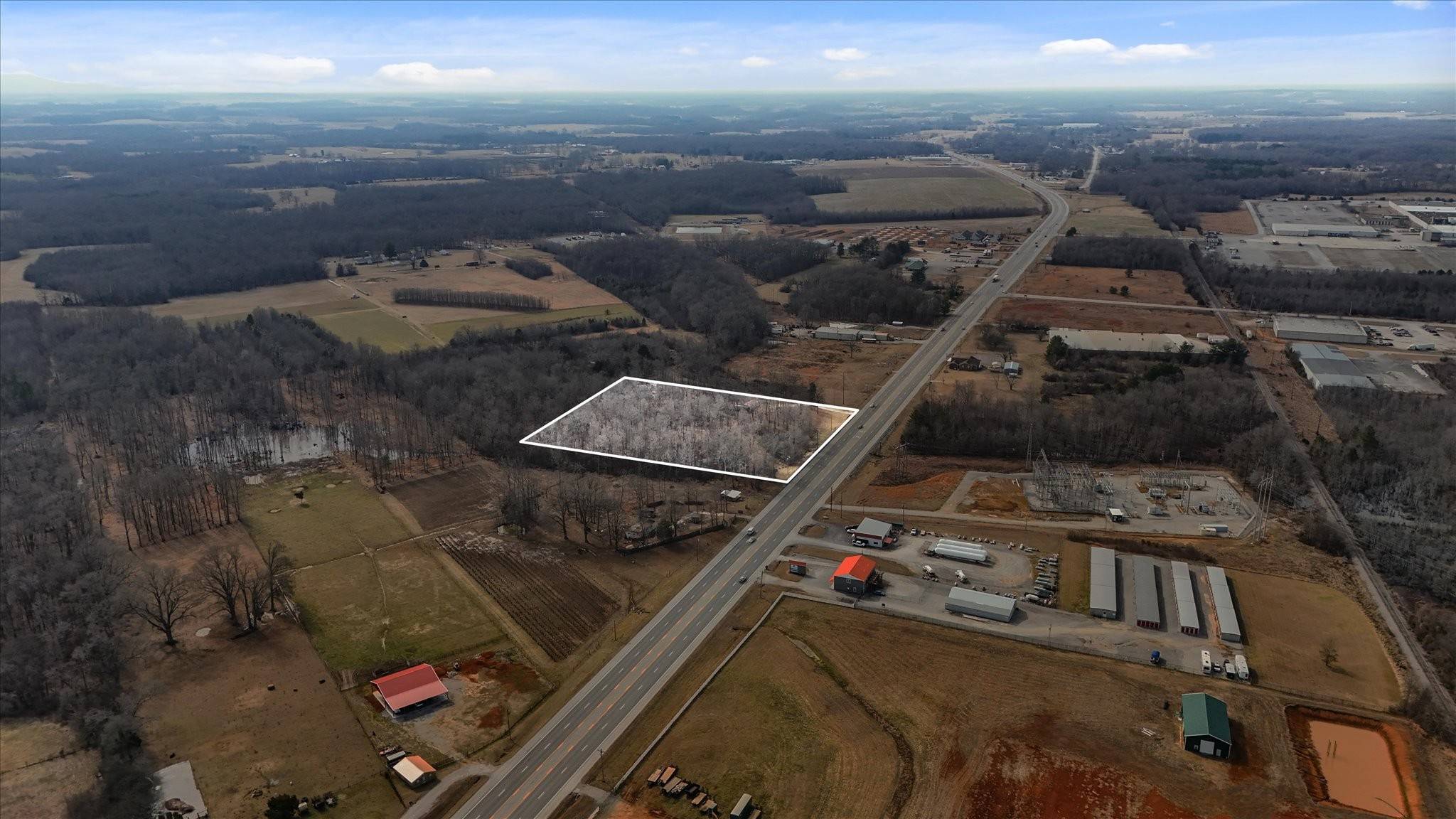 8557 Manchester Hwy, Morrison, TN 37357