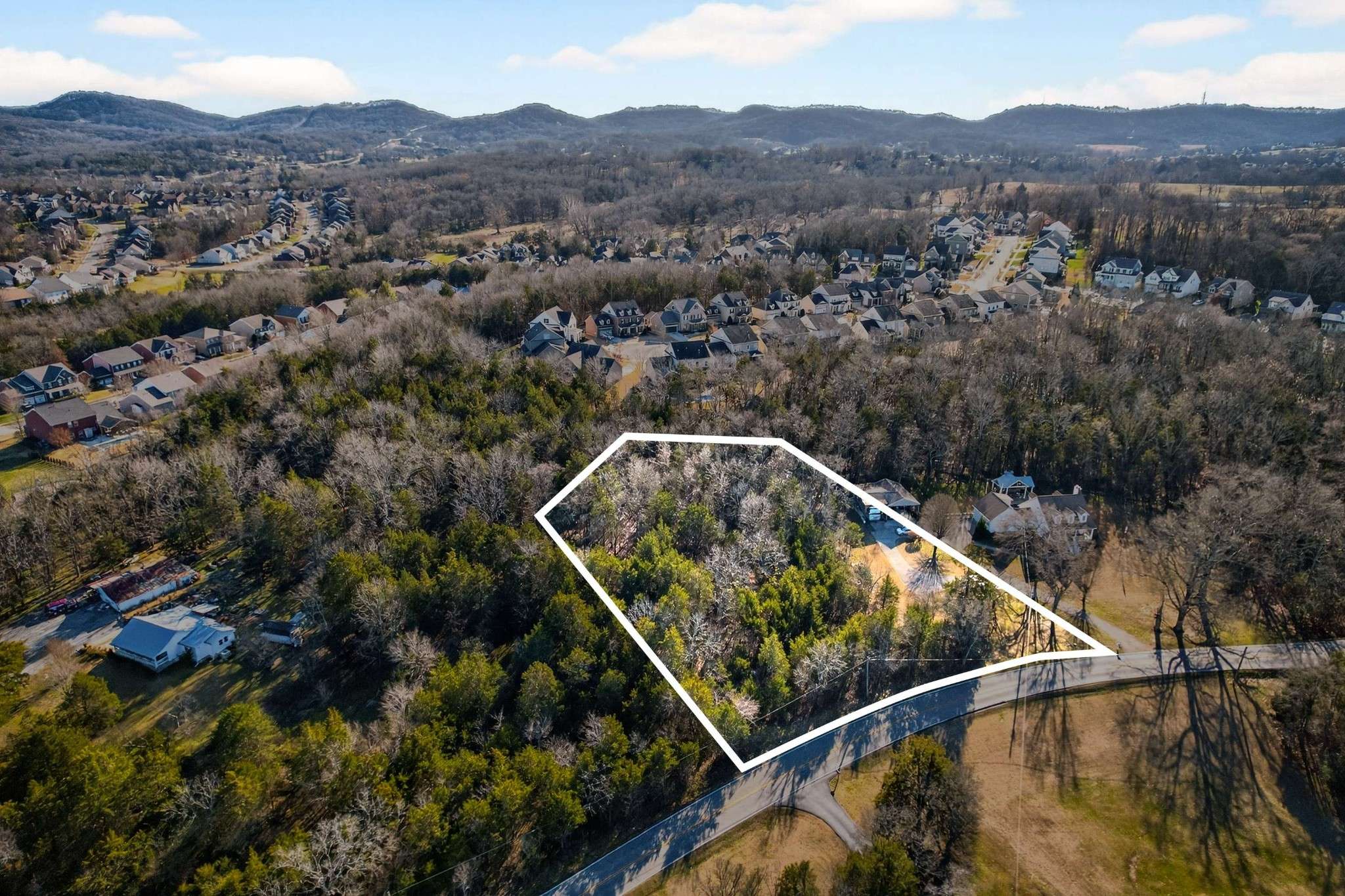 9877 Sam Donald Rd, Nolensville, TN 37135