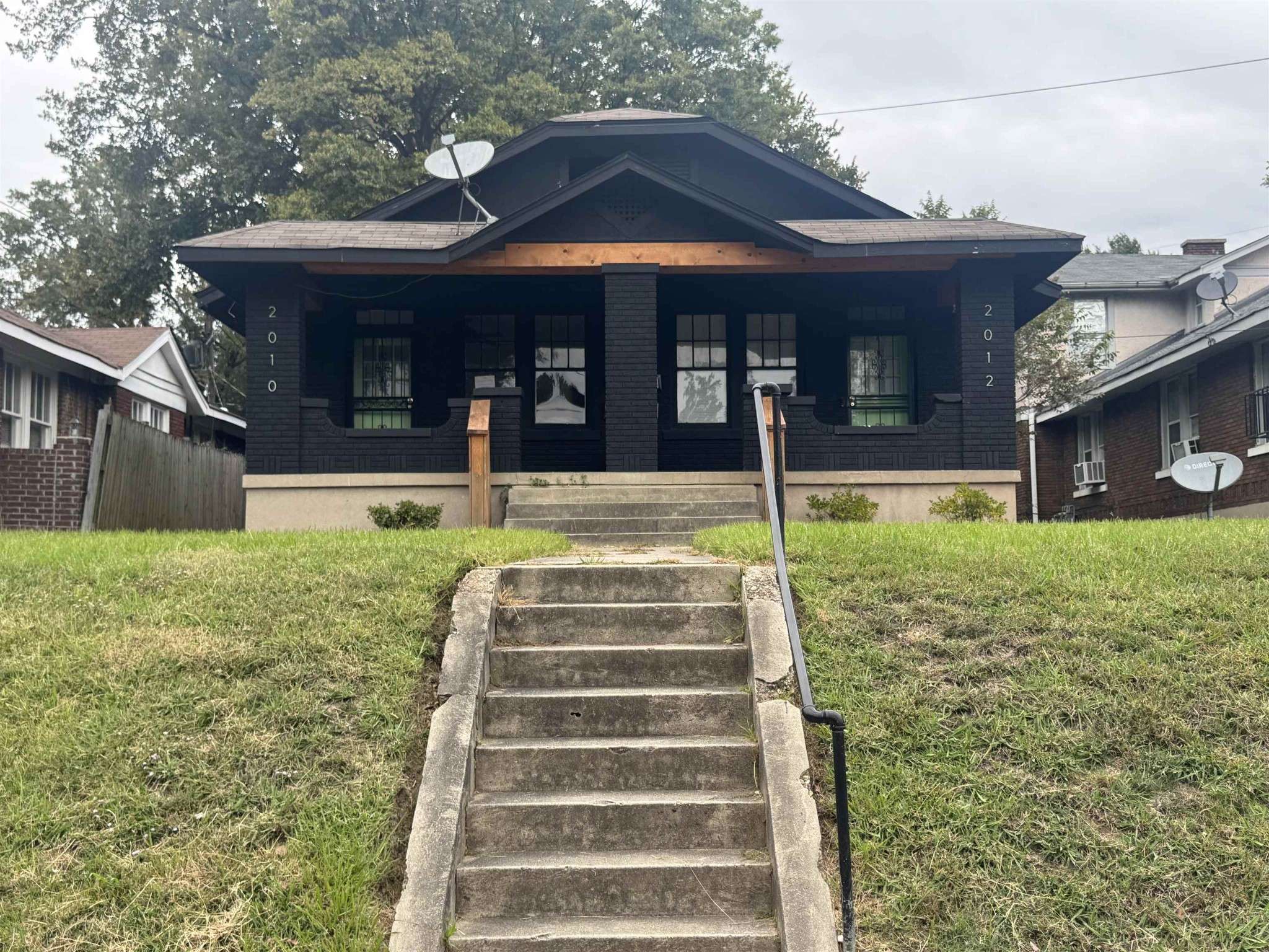 2012 CARNES AVE, Memphis, TN 38114
