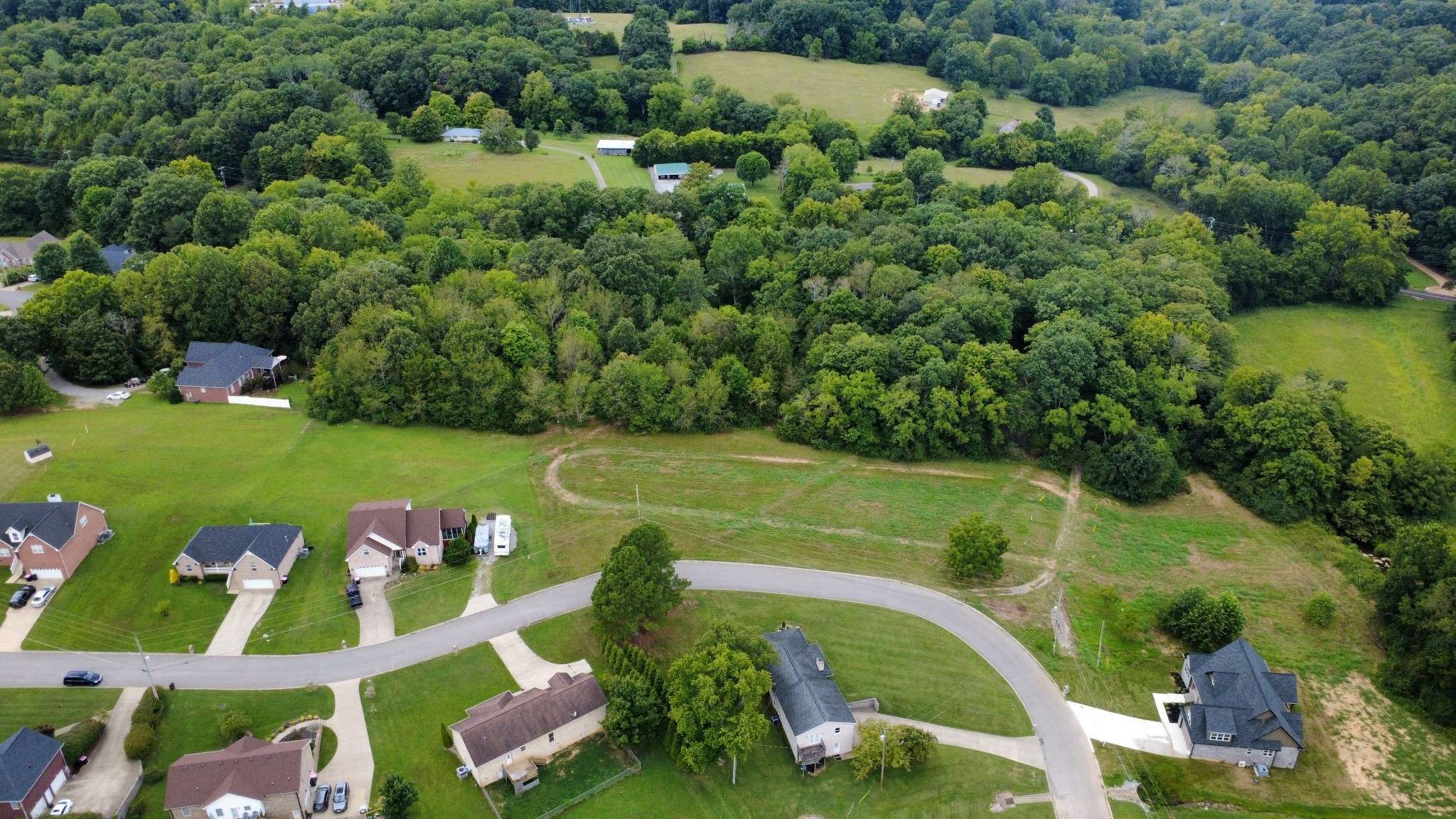 4050 Summit Dr, Greenbrier, TN 37073