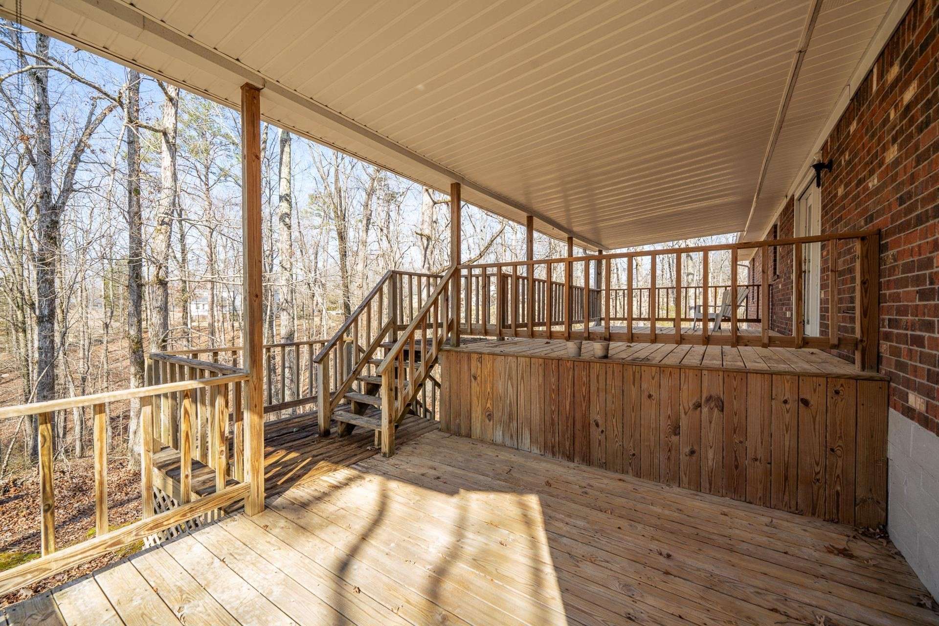 705 HURRICANE HILL DR, Waynesboro, TN 38485