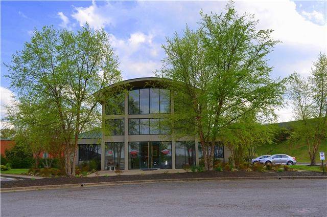 112 Center Ct, Clarksville, TN 37040