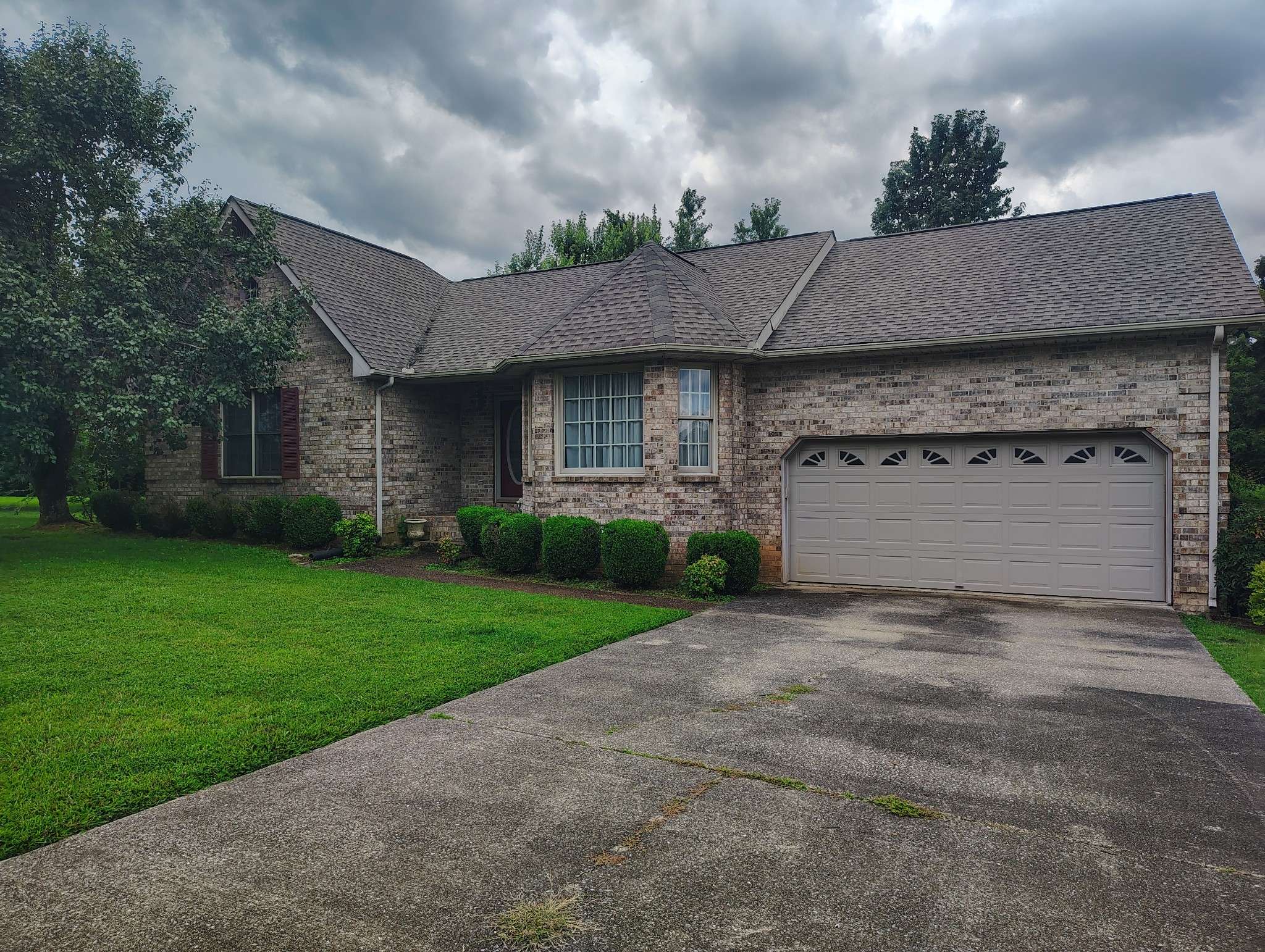 29 Bluebird Ln, Lafayette, TN 37083