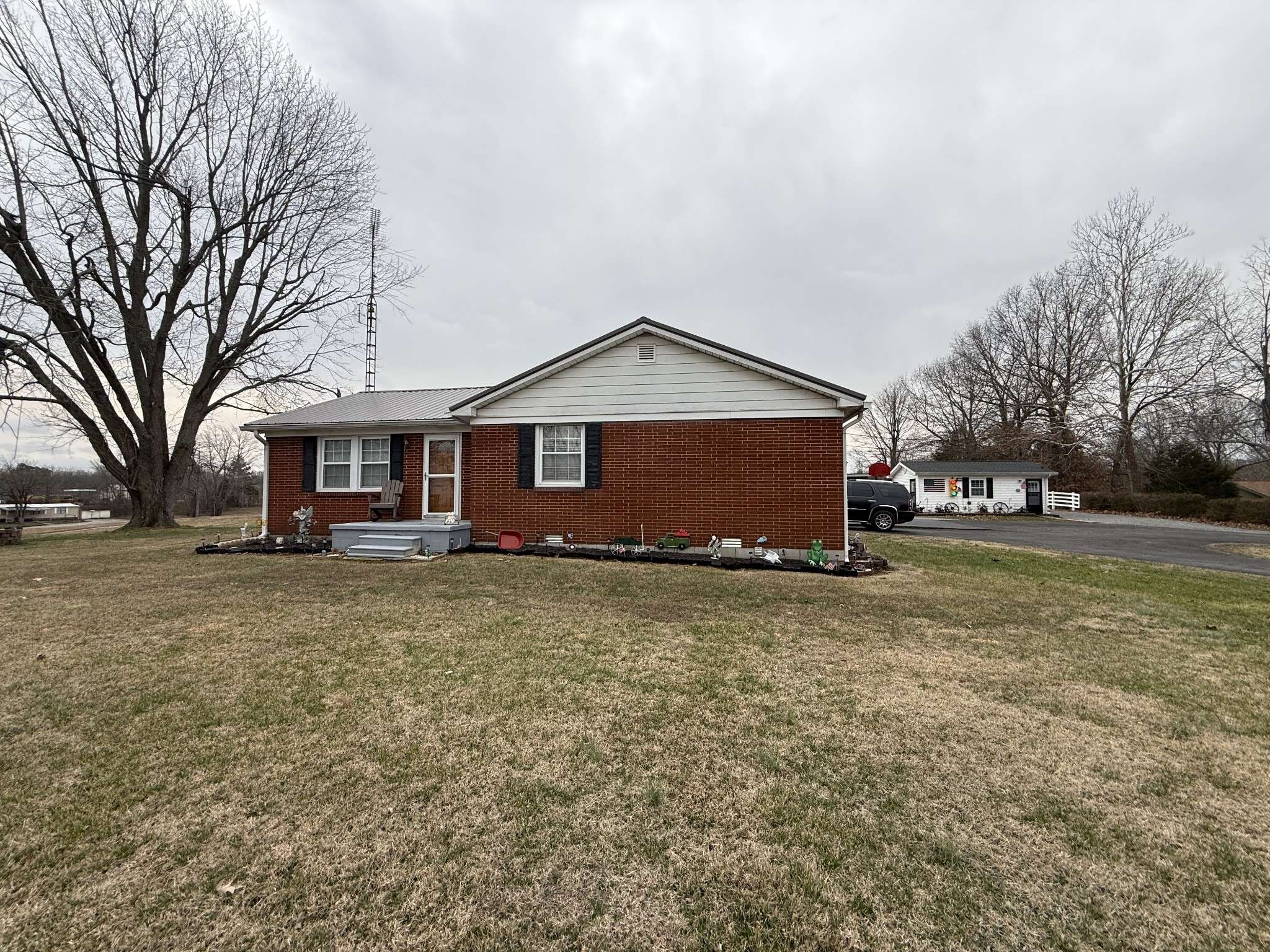 1252 State Route 176, Greenville, KY 42345