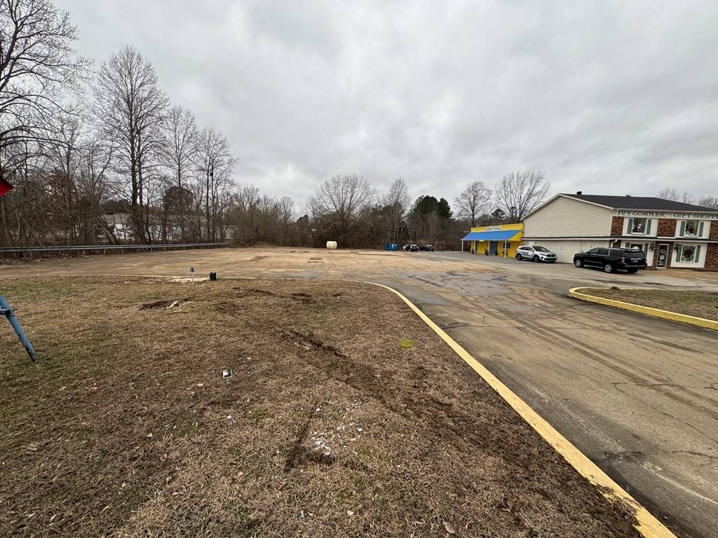 103 HWY 641 N #N, Camden, TN 38320