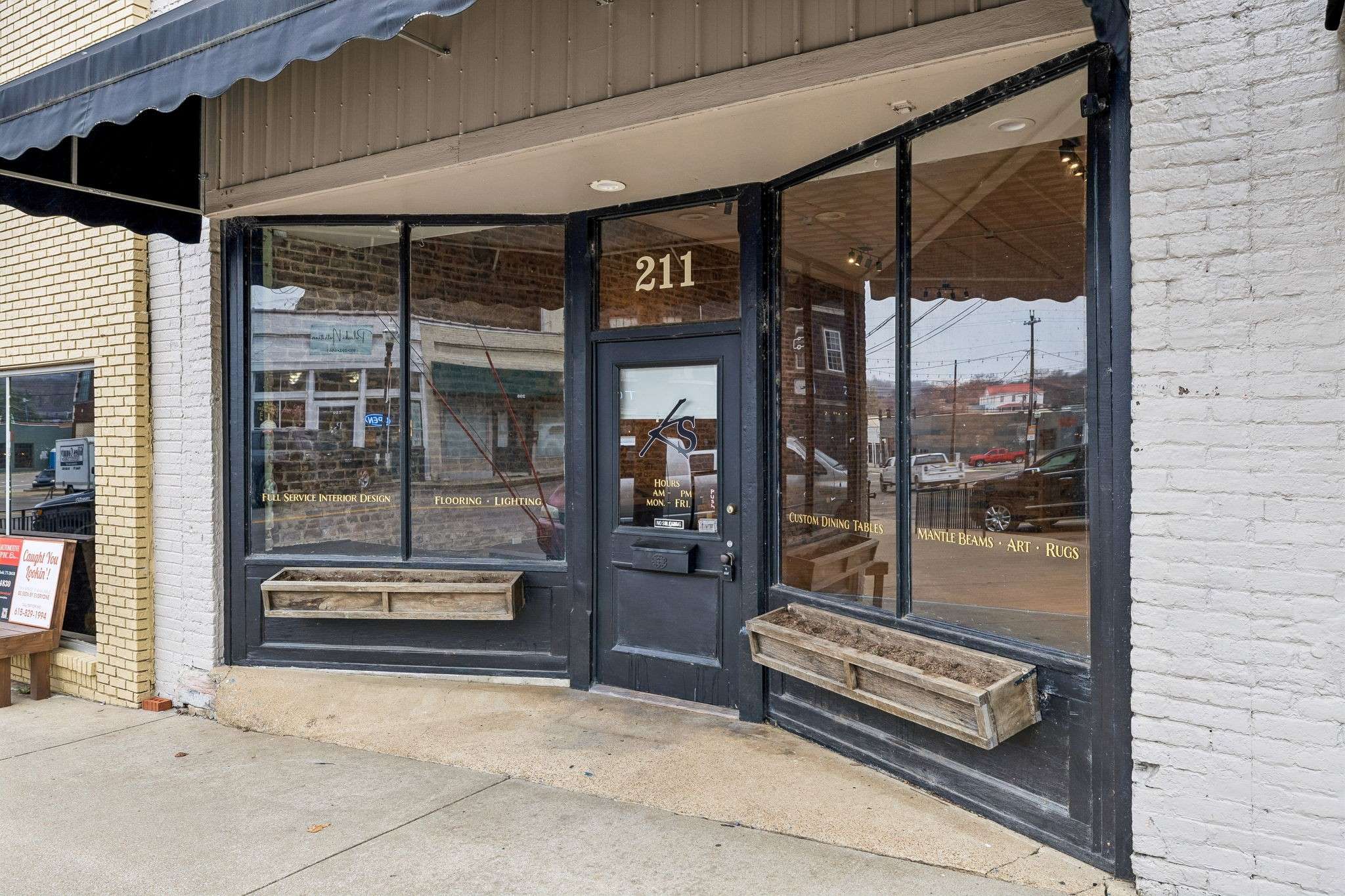 211 N 1st St, Pulaski, TN 38478