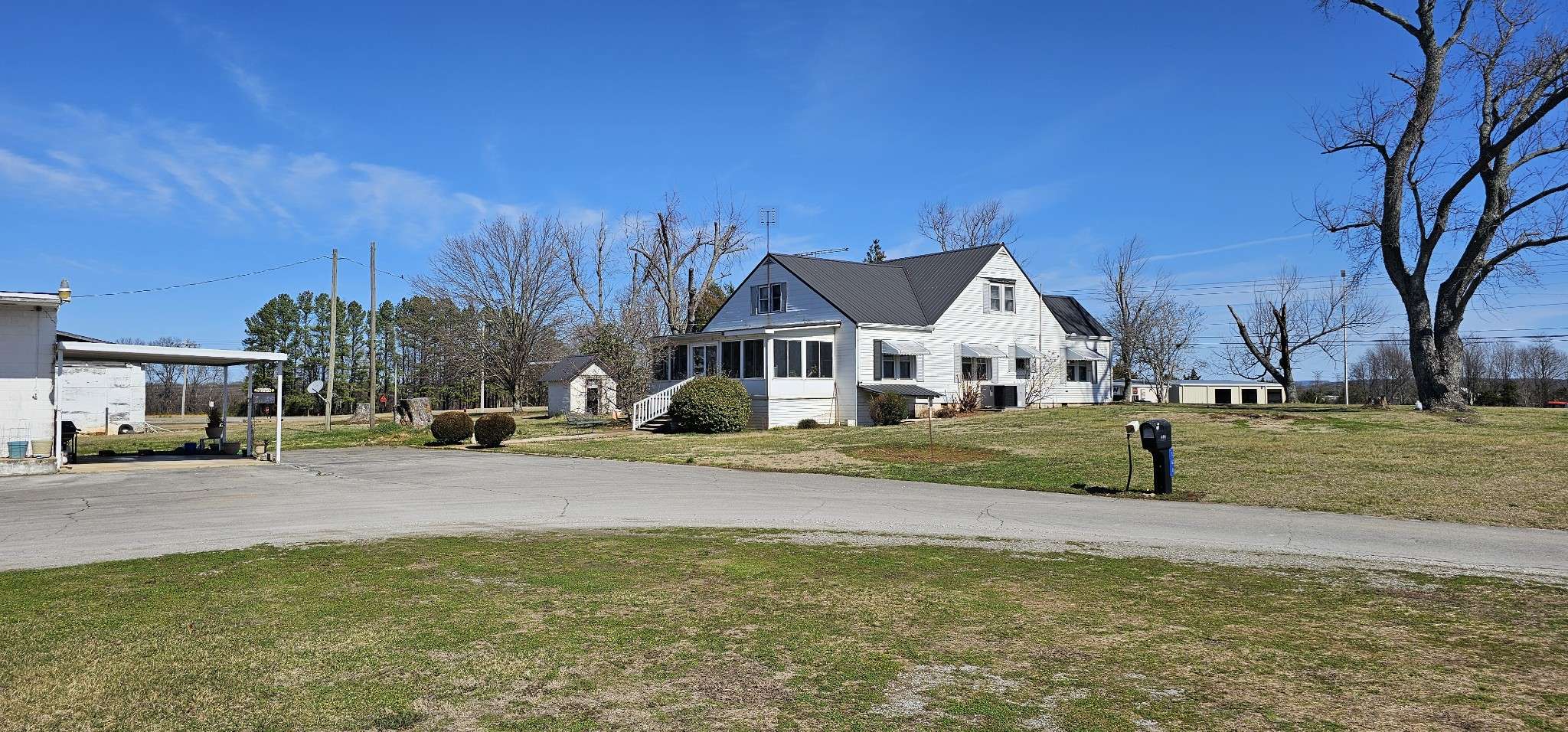 364 Blair Pond Rd, Winchester, TN 37398