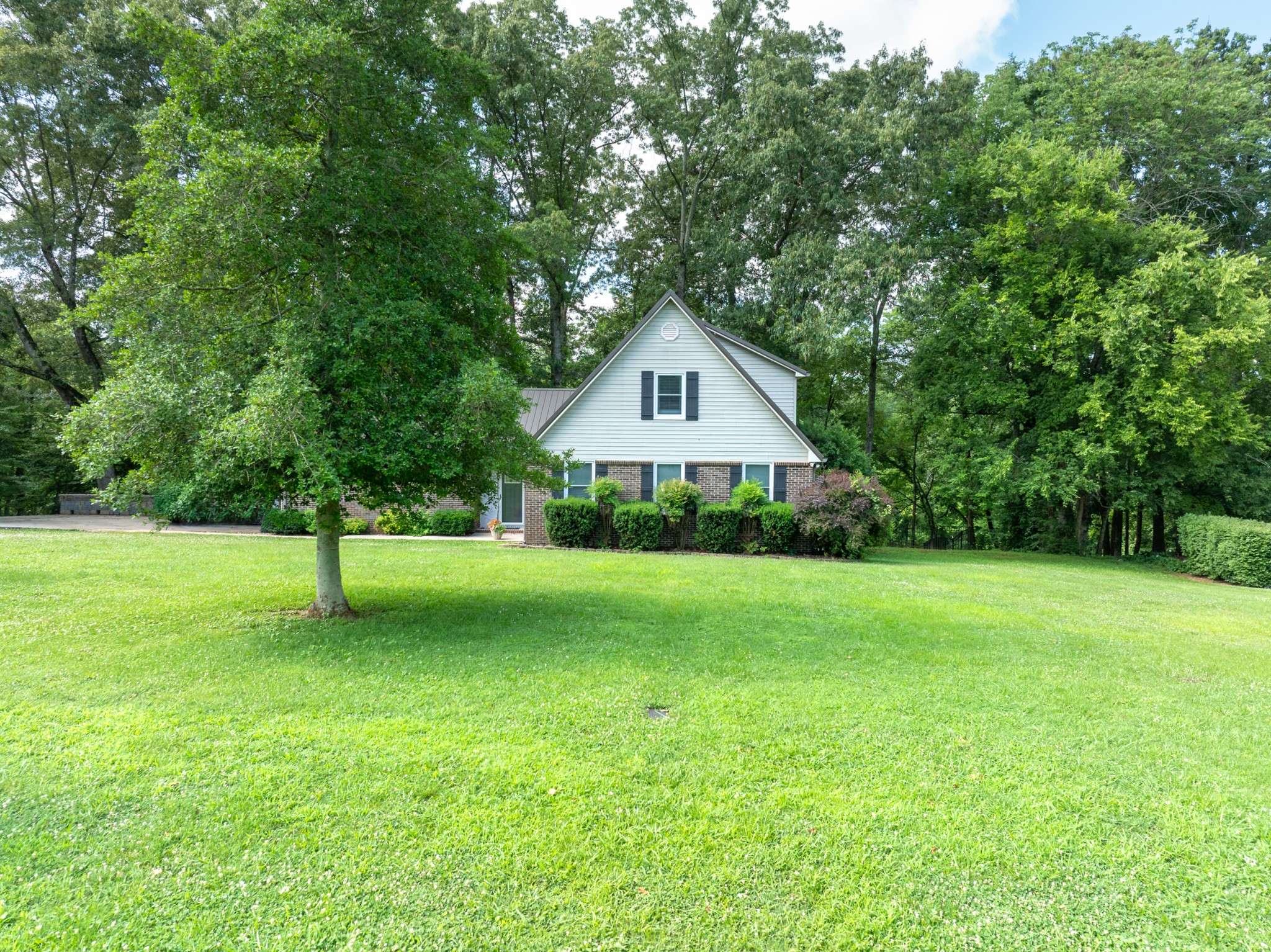 270 Wood Bluff Rd, Winchester, TN 37398
