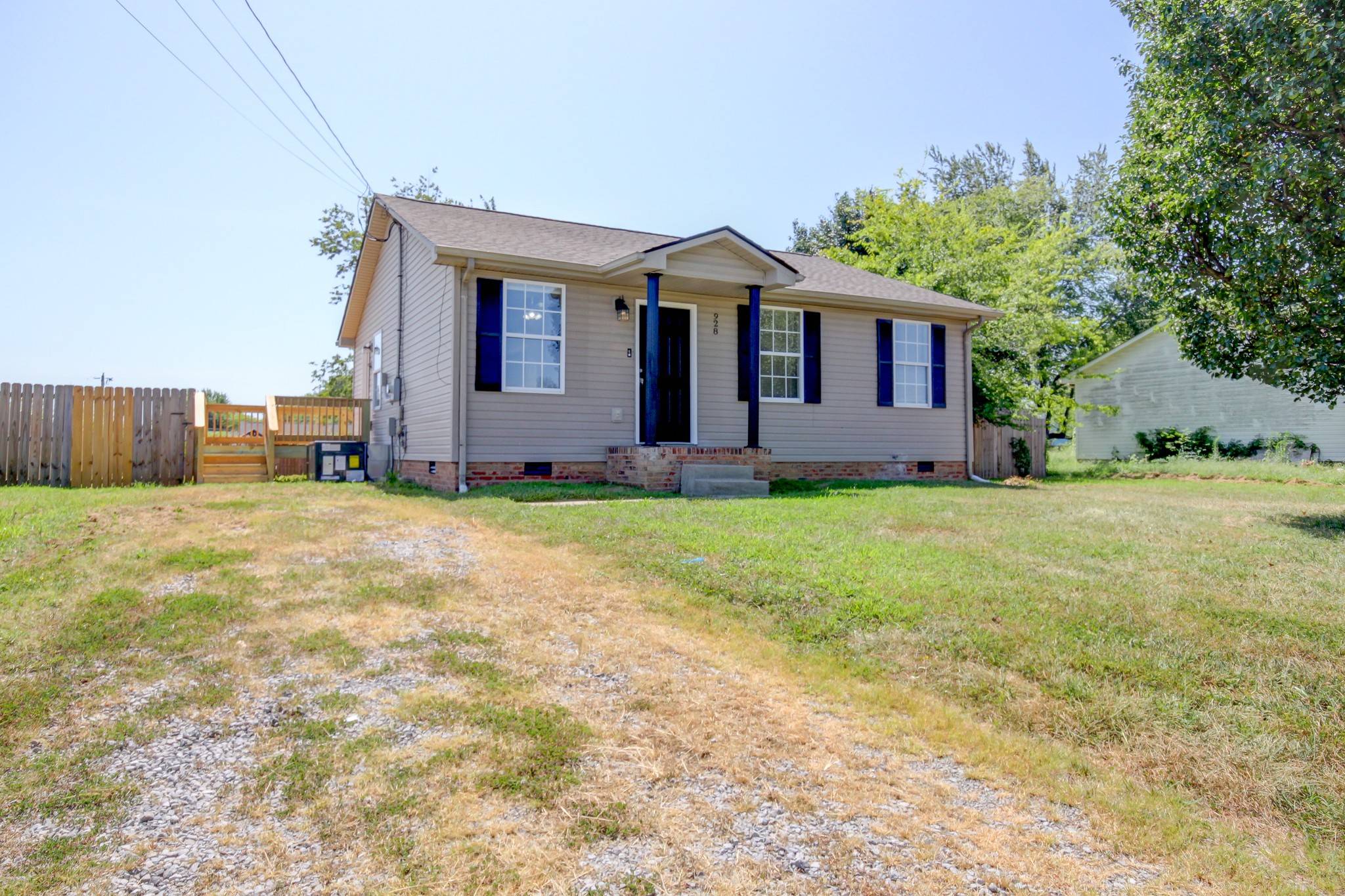 928 Van Buren Ave, Oak Grove, KY 42262