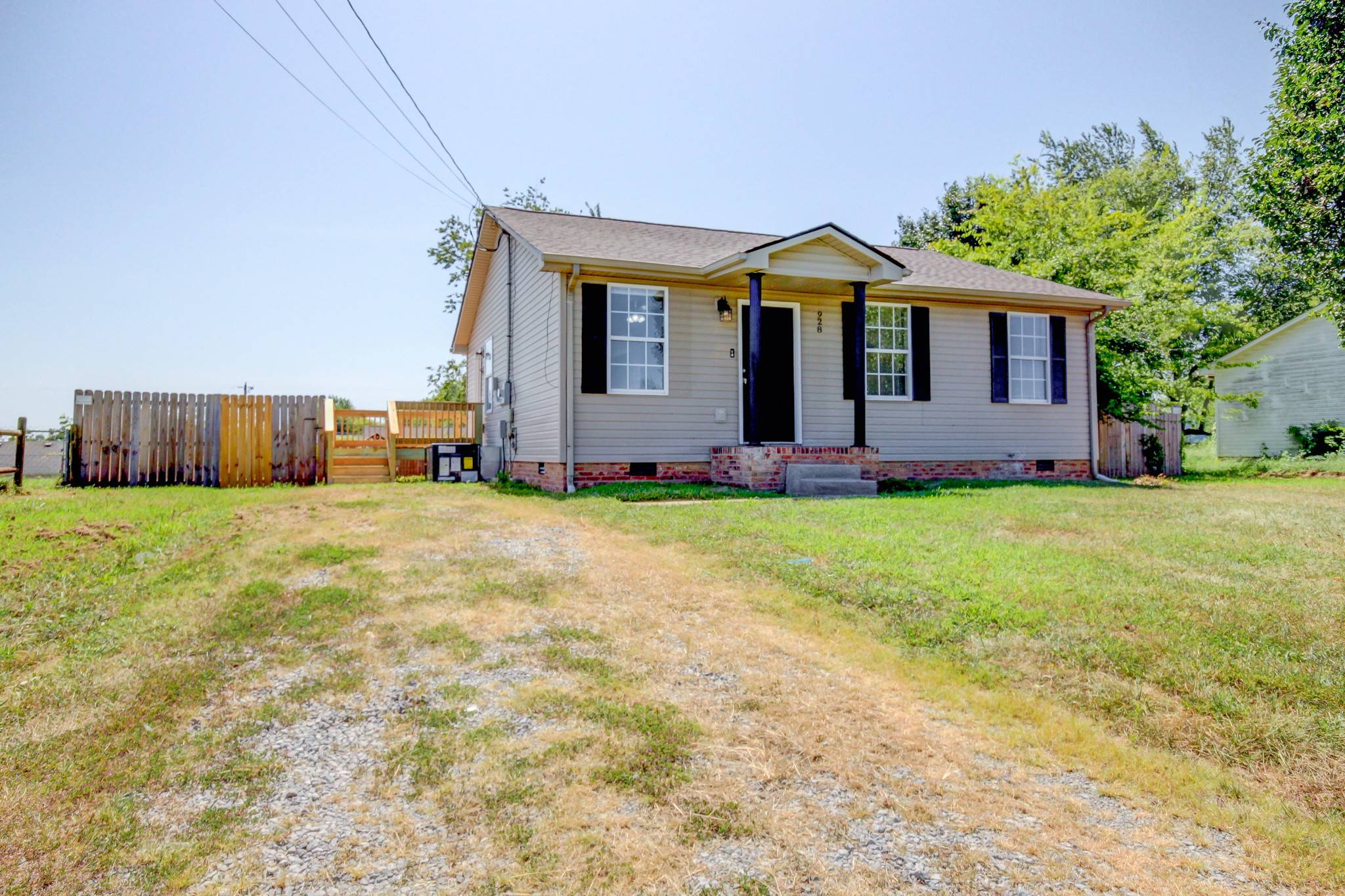 928 Van Buren Ave, Oak Grove, KY 42262