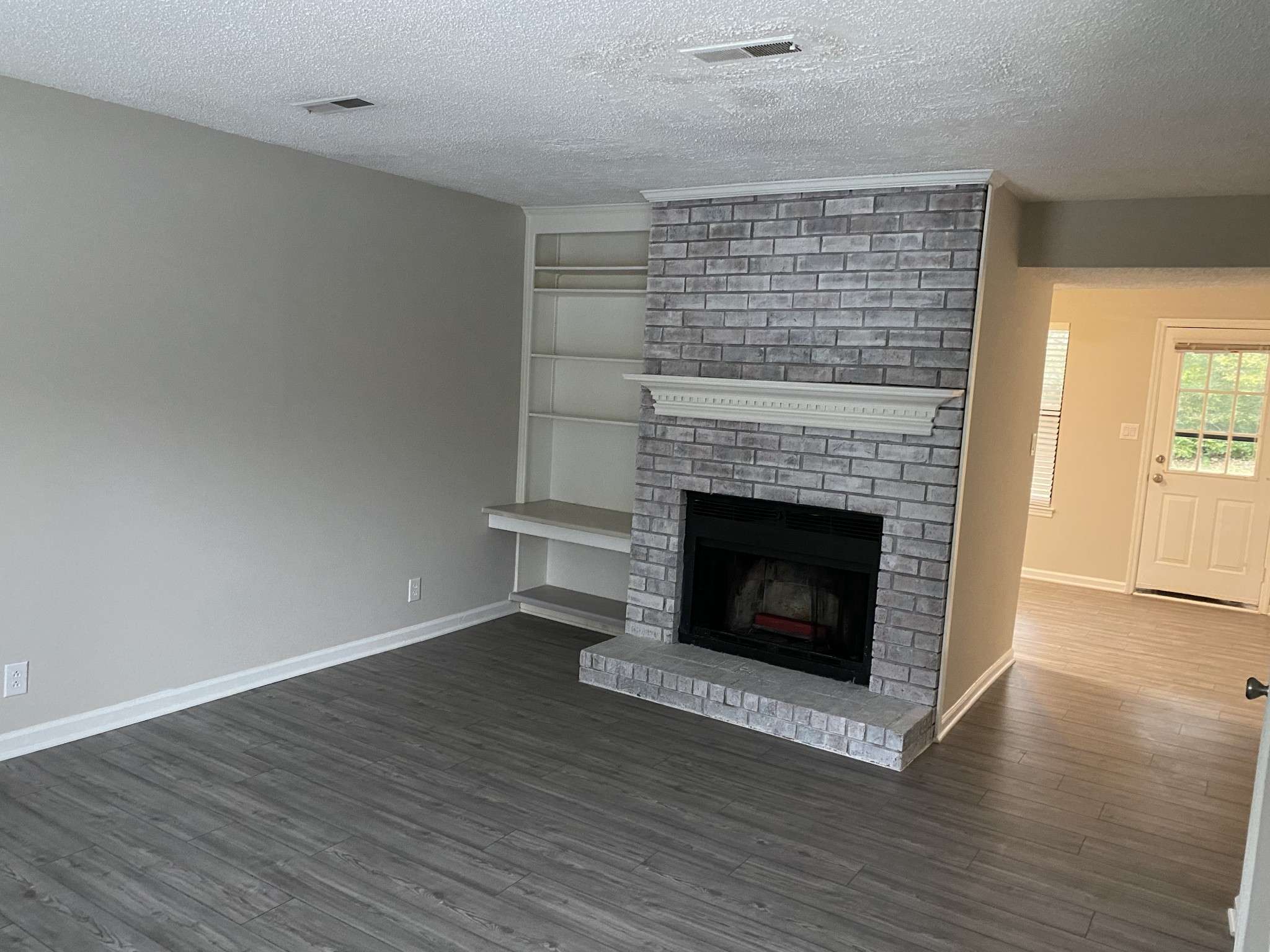 151 Edgewood Dr, Hendersonville, TN 37075