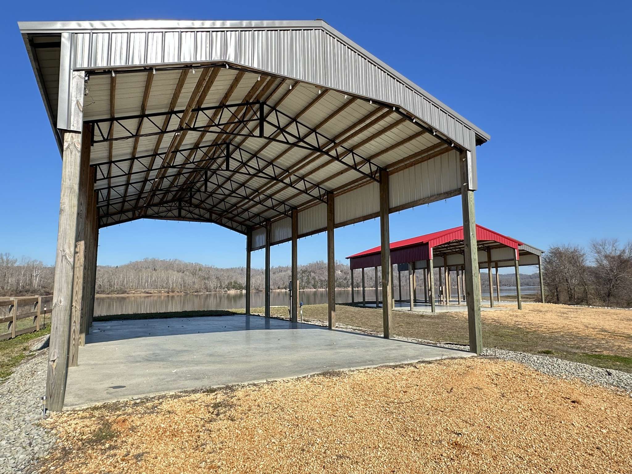 2287 Hardin Bottom River Road, Clifton, TN 38425