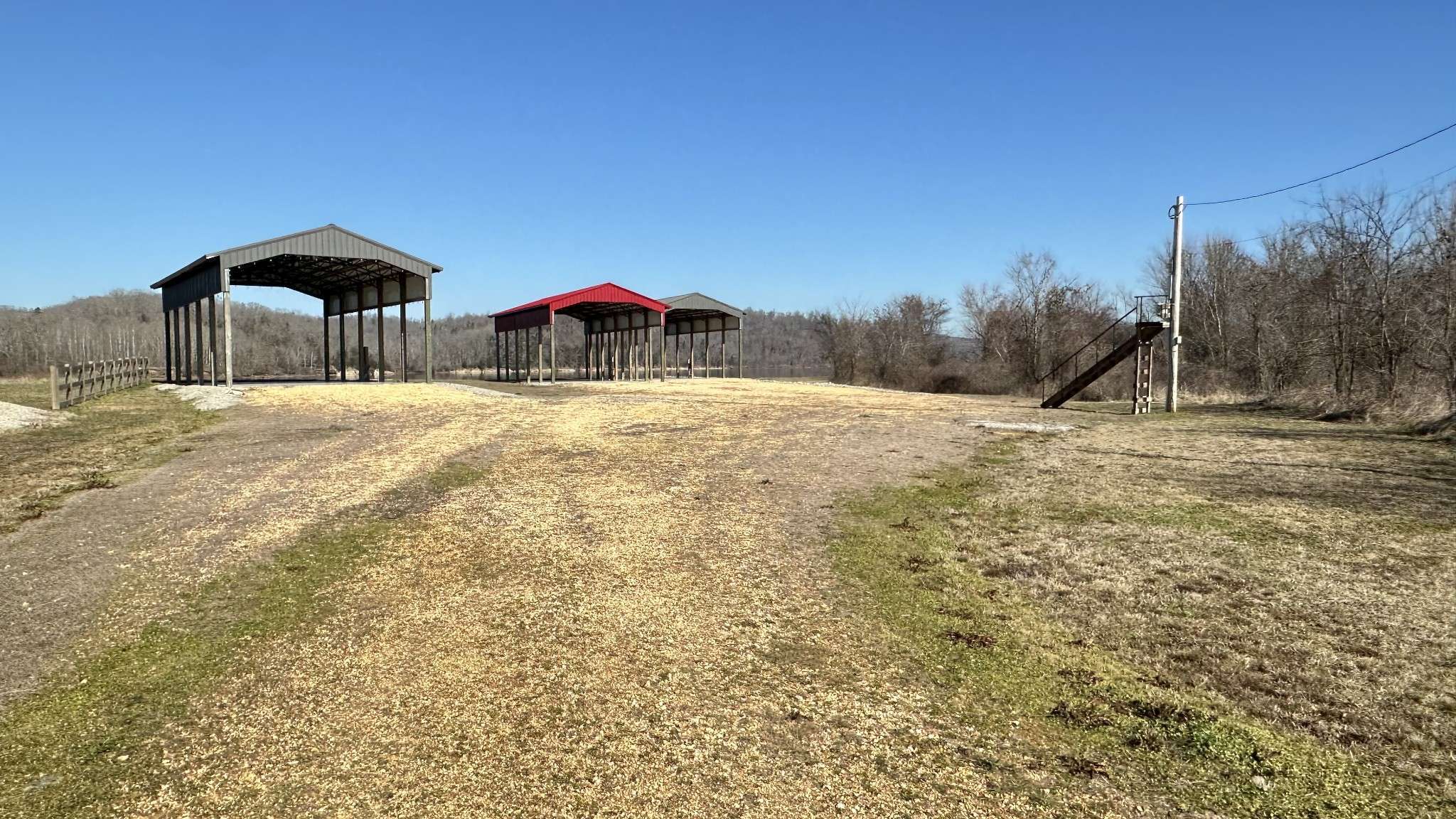 2287 Hardin Bottom River Road, Clifton, TN 38425