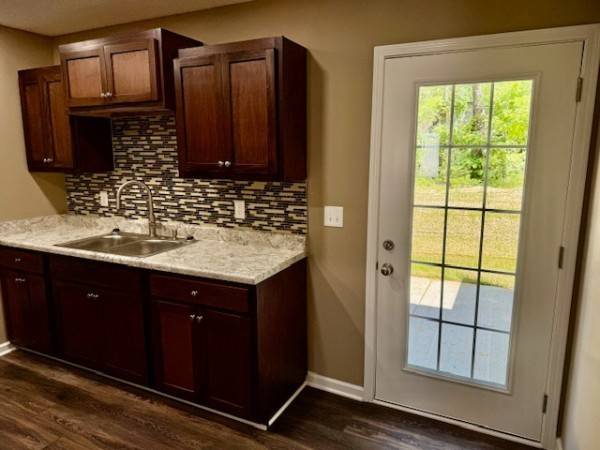 740 Kings Ln, Tullahoma, TN 37388