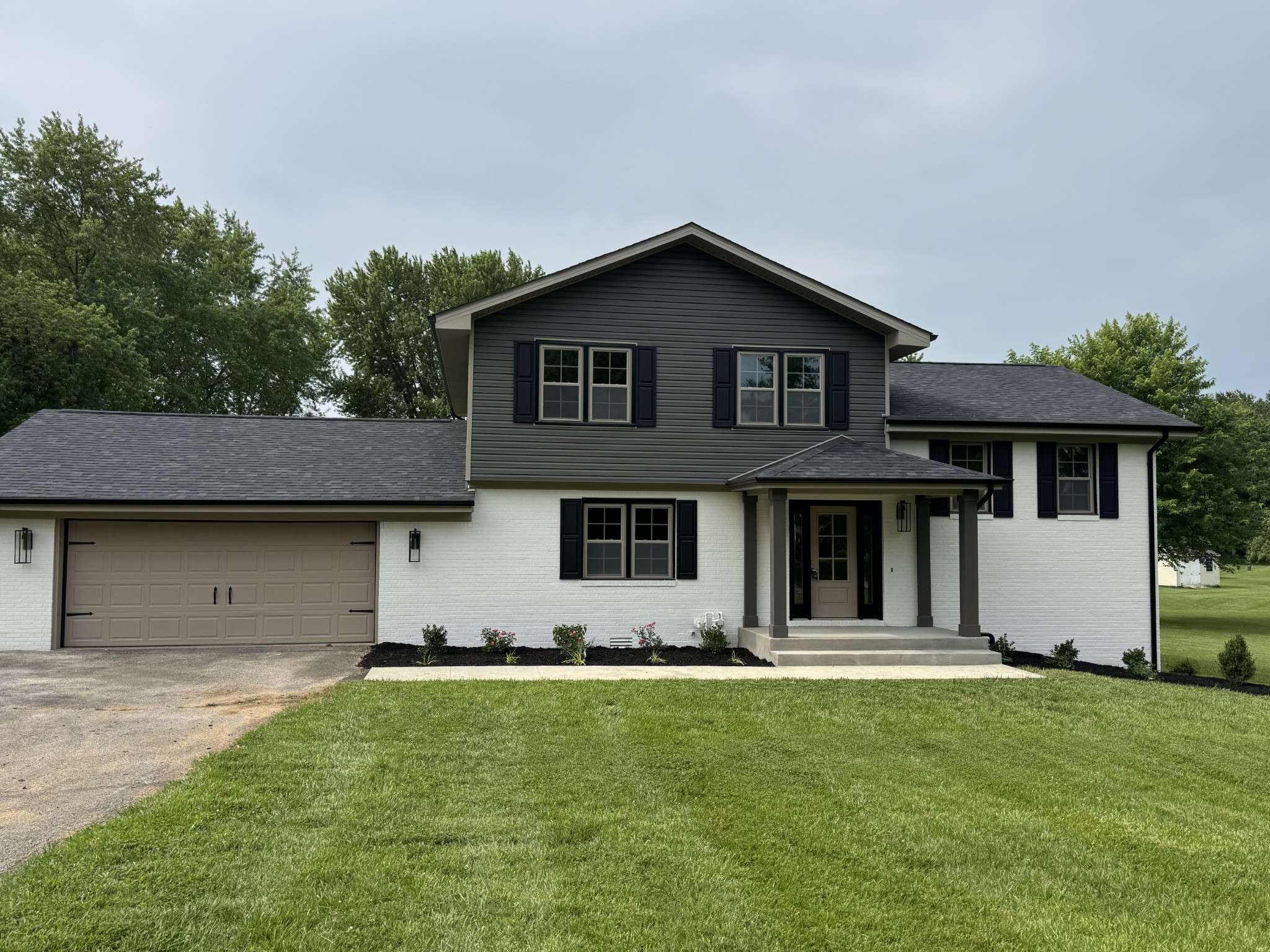 1022 Great Oaks Dr, Hopkinsville, KY 42240