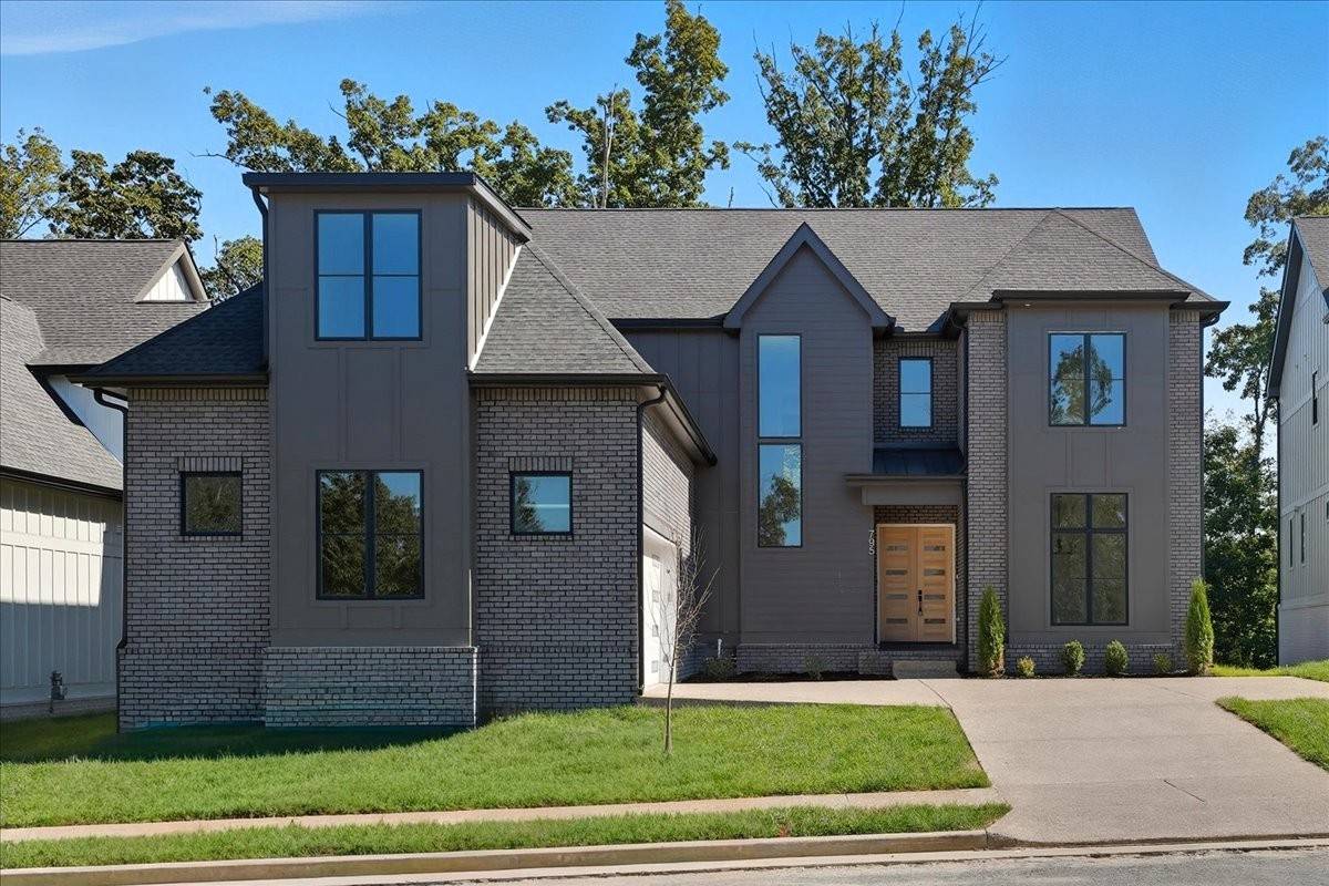 775 Summit Oaks Ct, Nashville, TN 37221