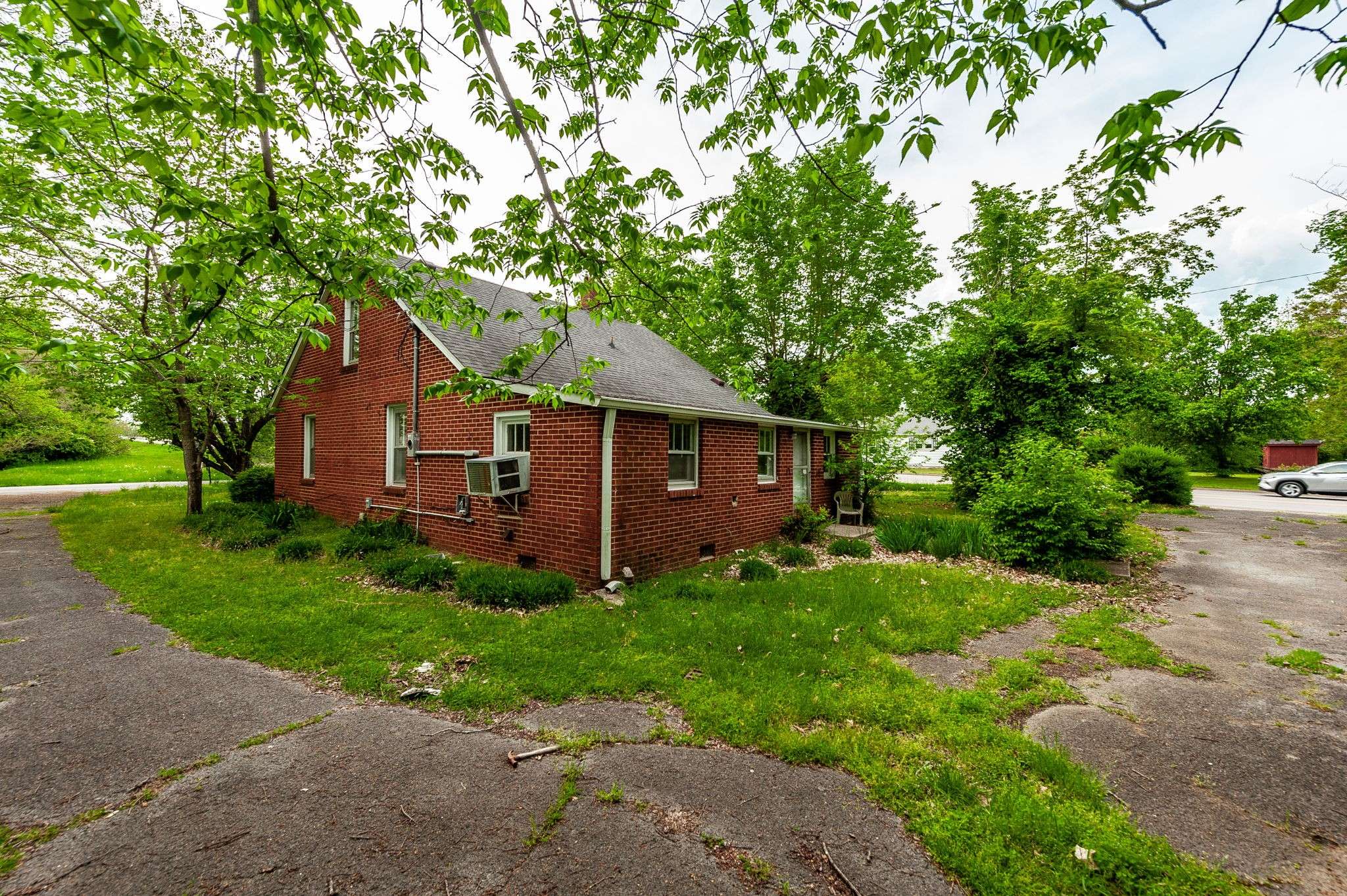 215 Shivel Dr, Hendersonville, TN 37075