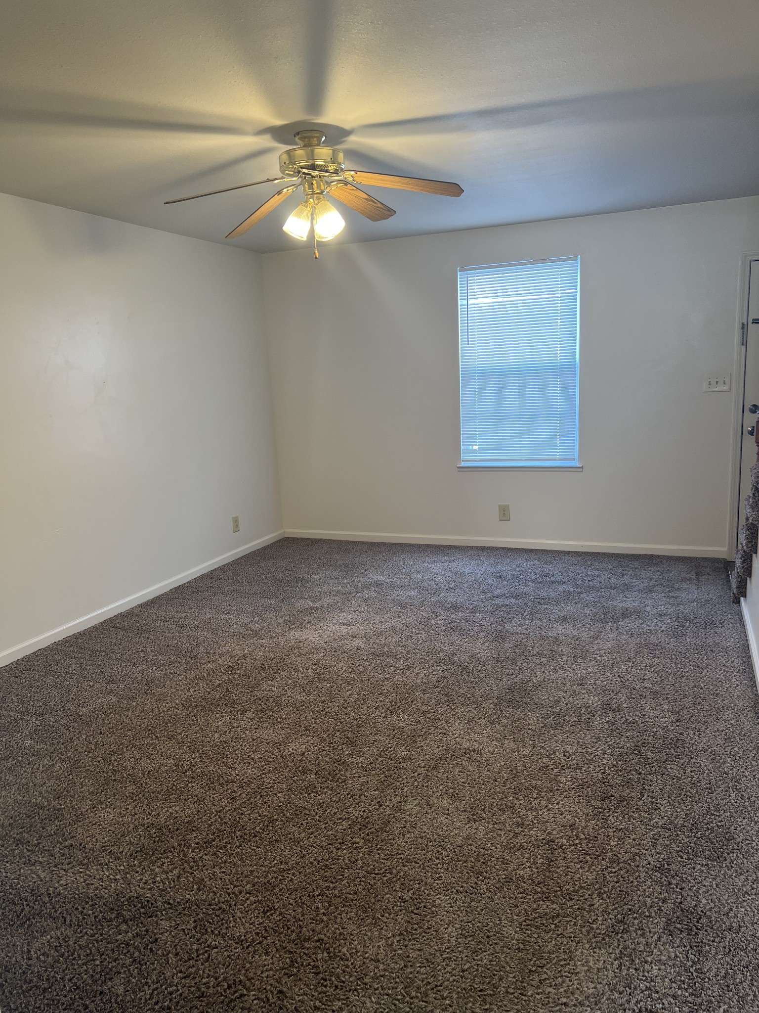551 Syracuse Dr #B, Clarksville, TN 37042