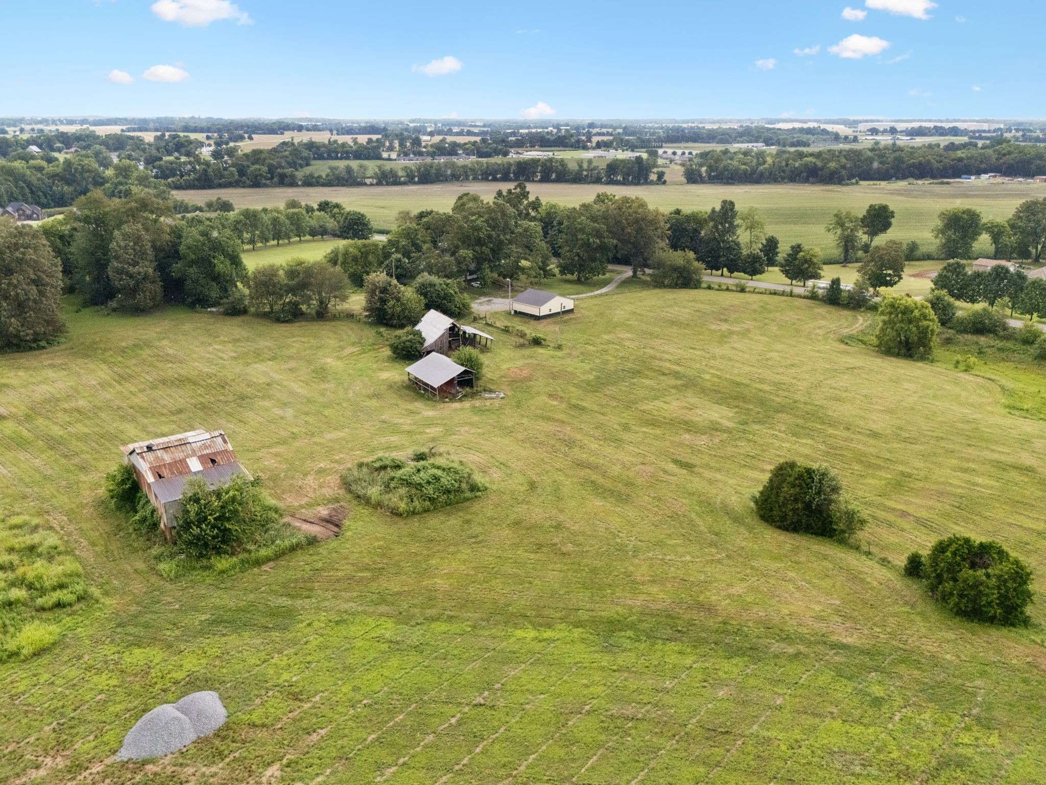 402 Port Royal Rd, Clarksville, TN 37040