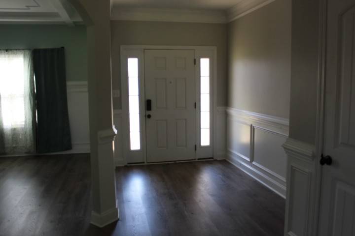 735 Sturdivant Dr, Clarksville, TN 37042