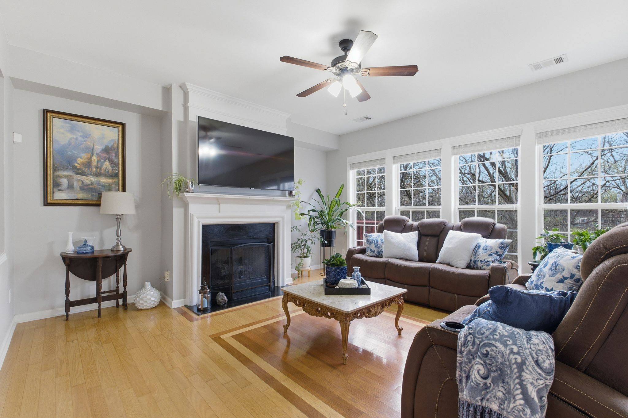 231 Green Harbor Rd #96, Old Hickory, TN 37138