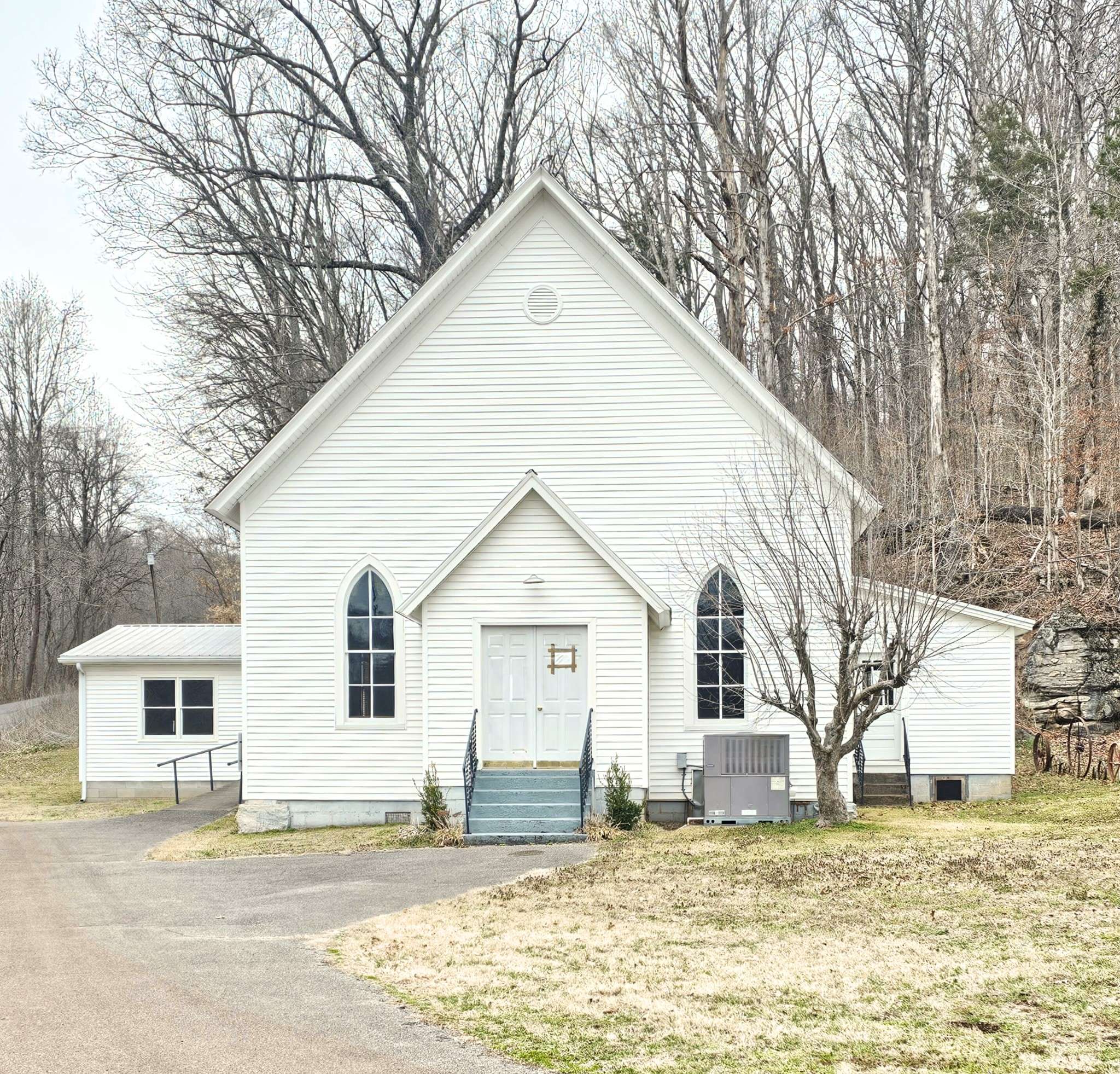 1124 Earl Leach Rd, Cumberland Furnace, TN 37051