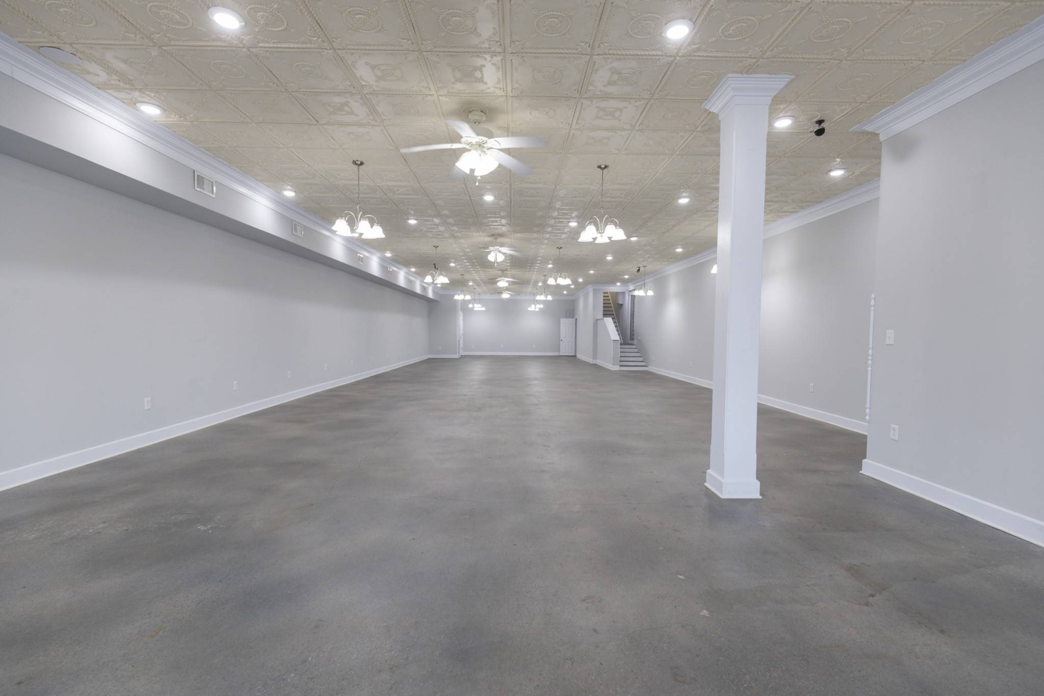 221 W Main St, Woodbury, TN 37190