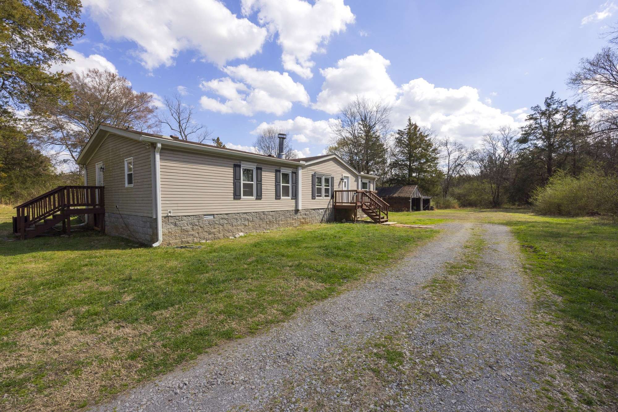 8591 Lowe Christiana Rd, Christiana, TN 37037