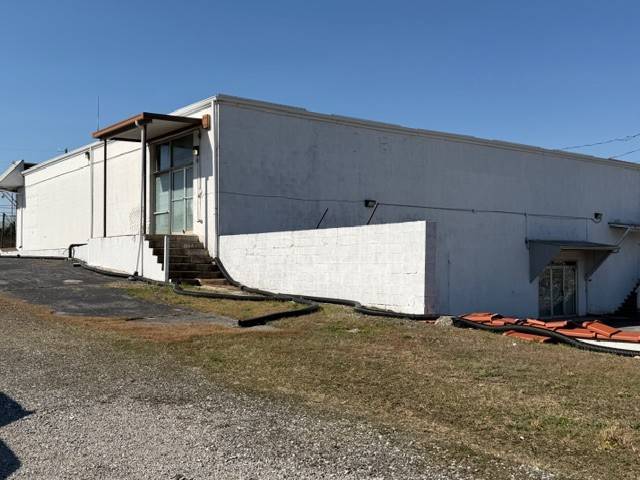 911 S College St, Winchester, TN 37398