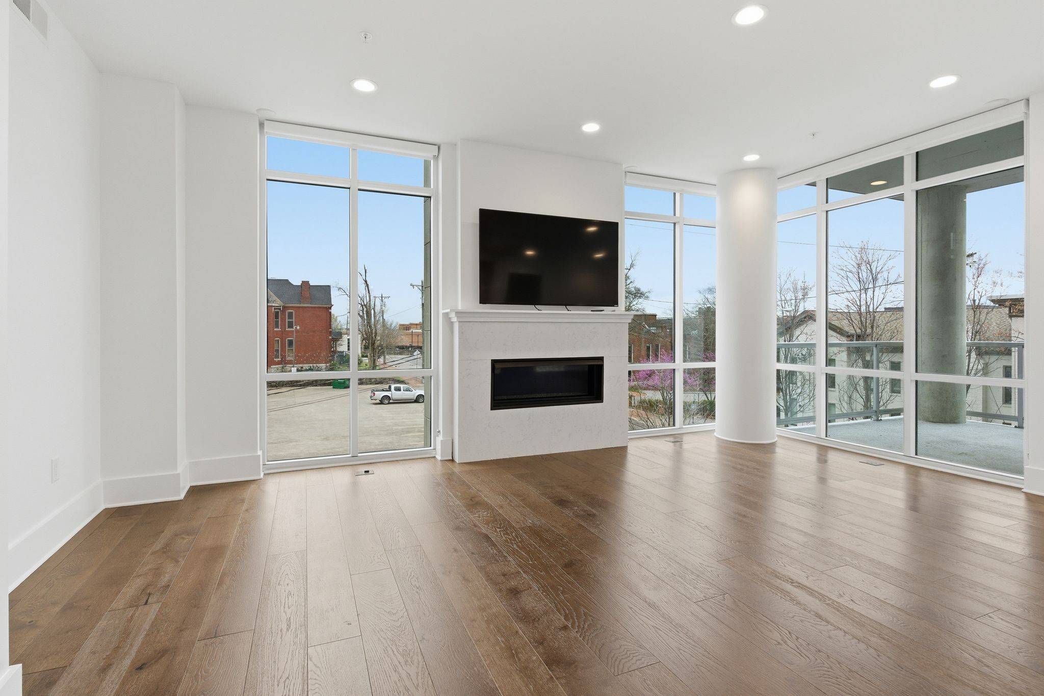 20 Rutledge St #310, Nashville, TN 37210