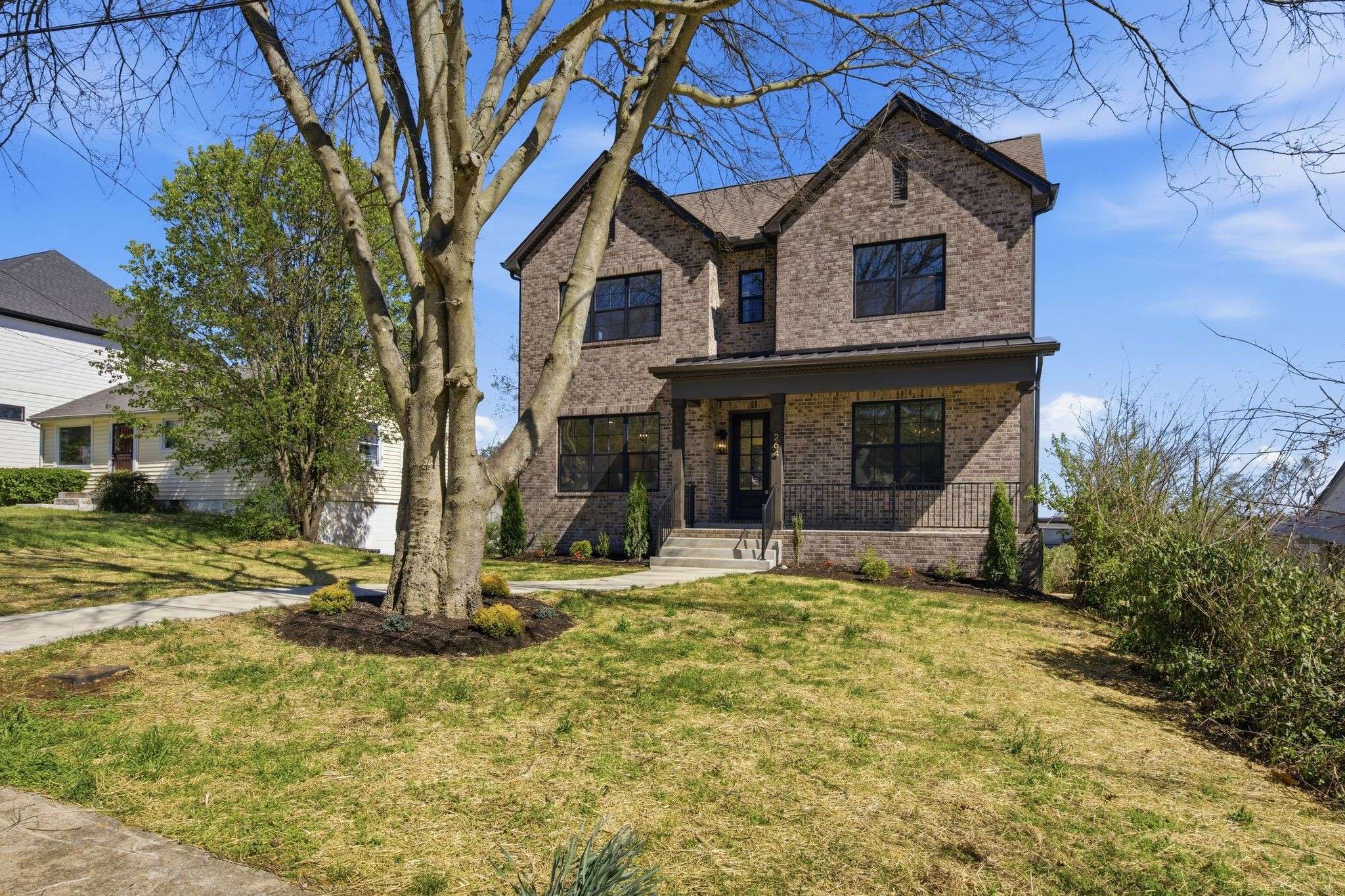 264 38th Ave #N, Nashville, TN 37209