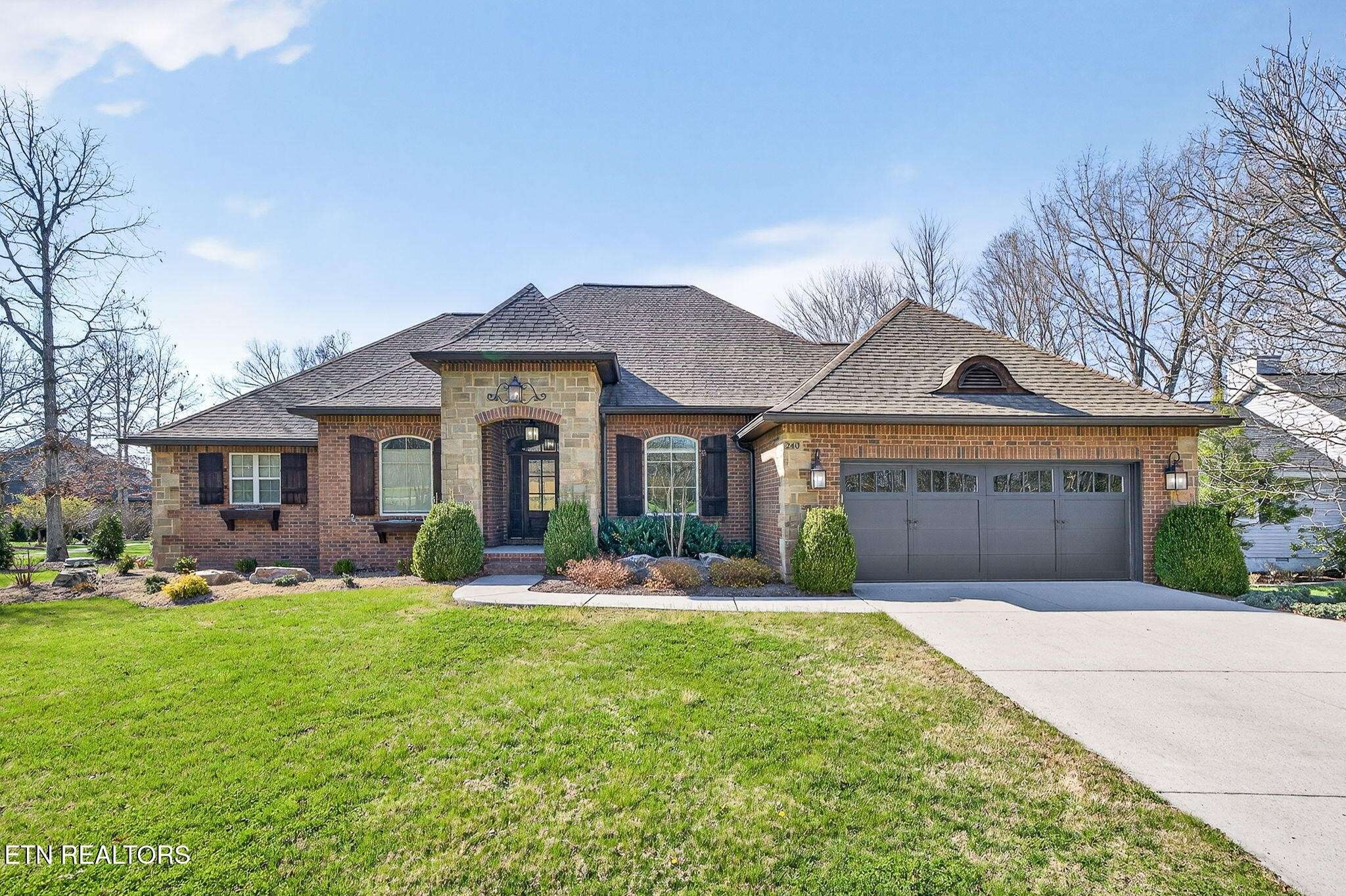 240 Forest Hill Drive, Crossville, TN 38558