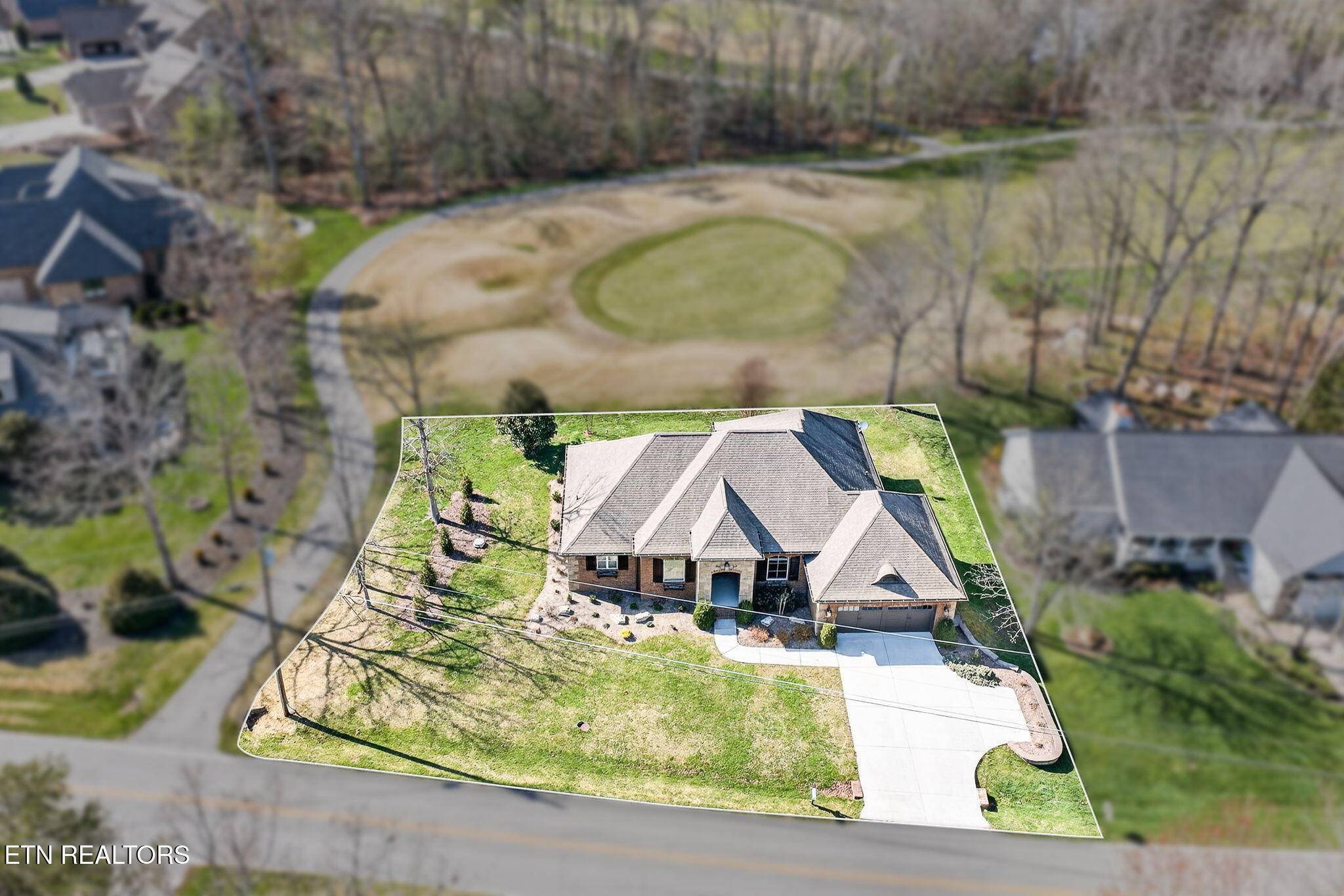 240 Forest Hill Drive, Crossville, TN 38558