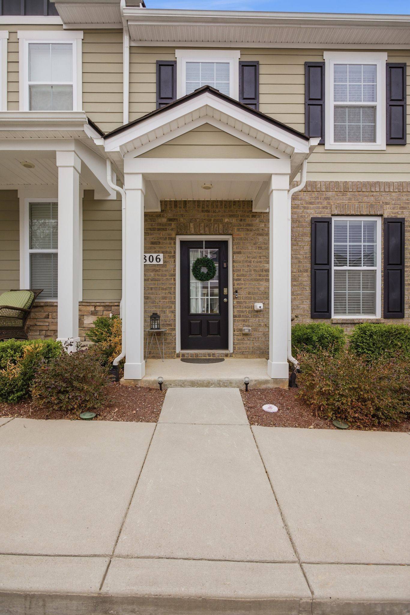 806 Dallas Dr, Columbia, TN 38401