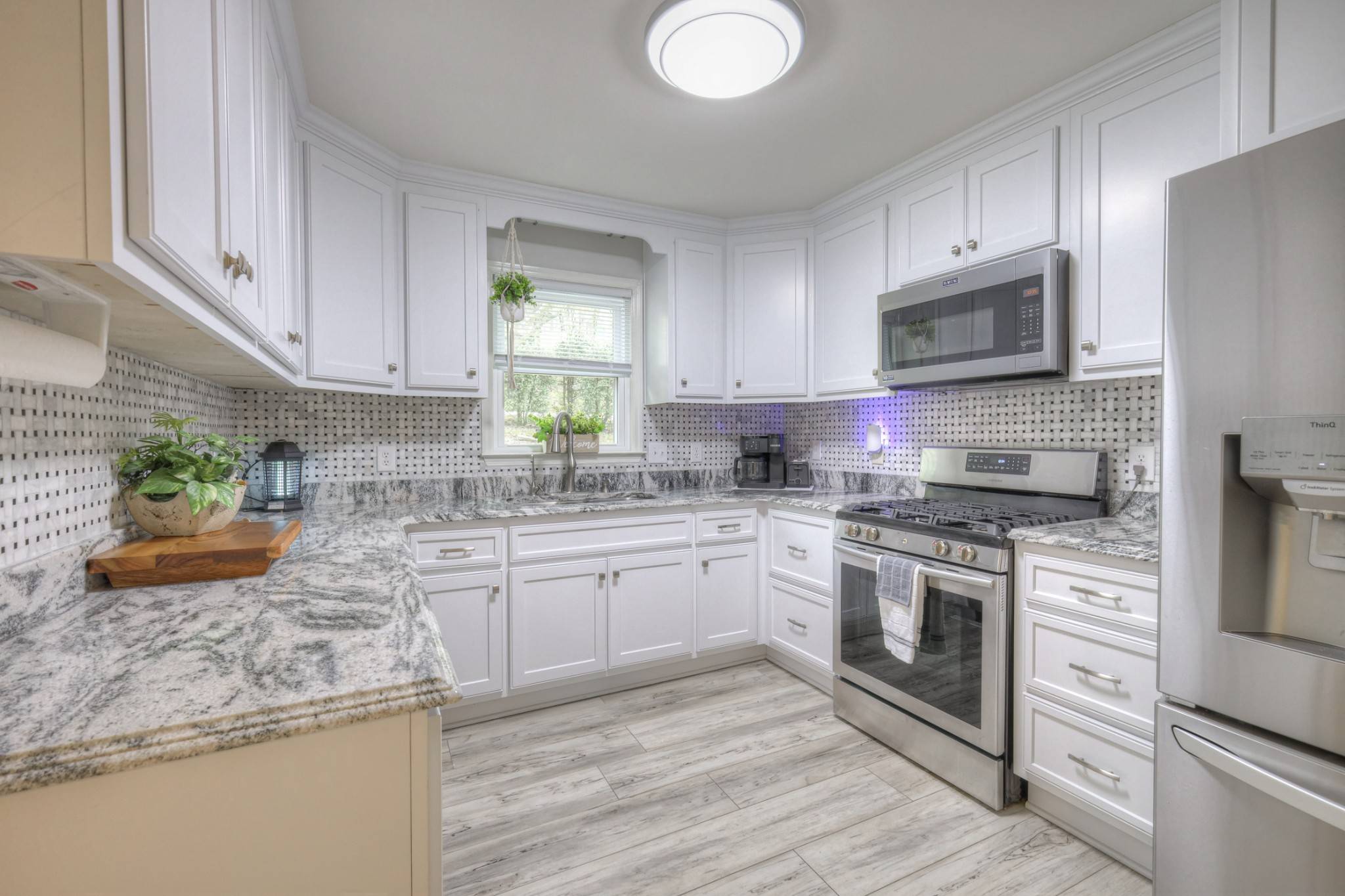 204 Hogan Ln, Columbia, TN 38401