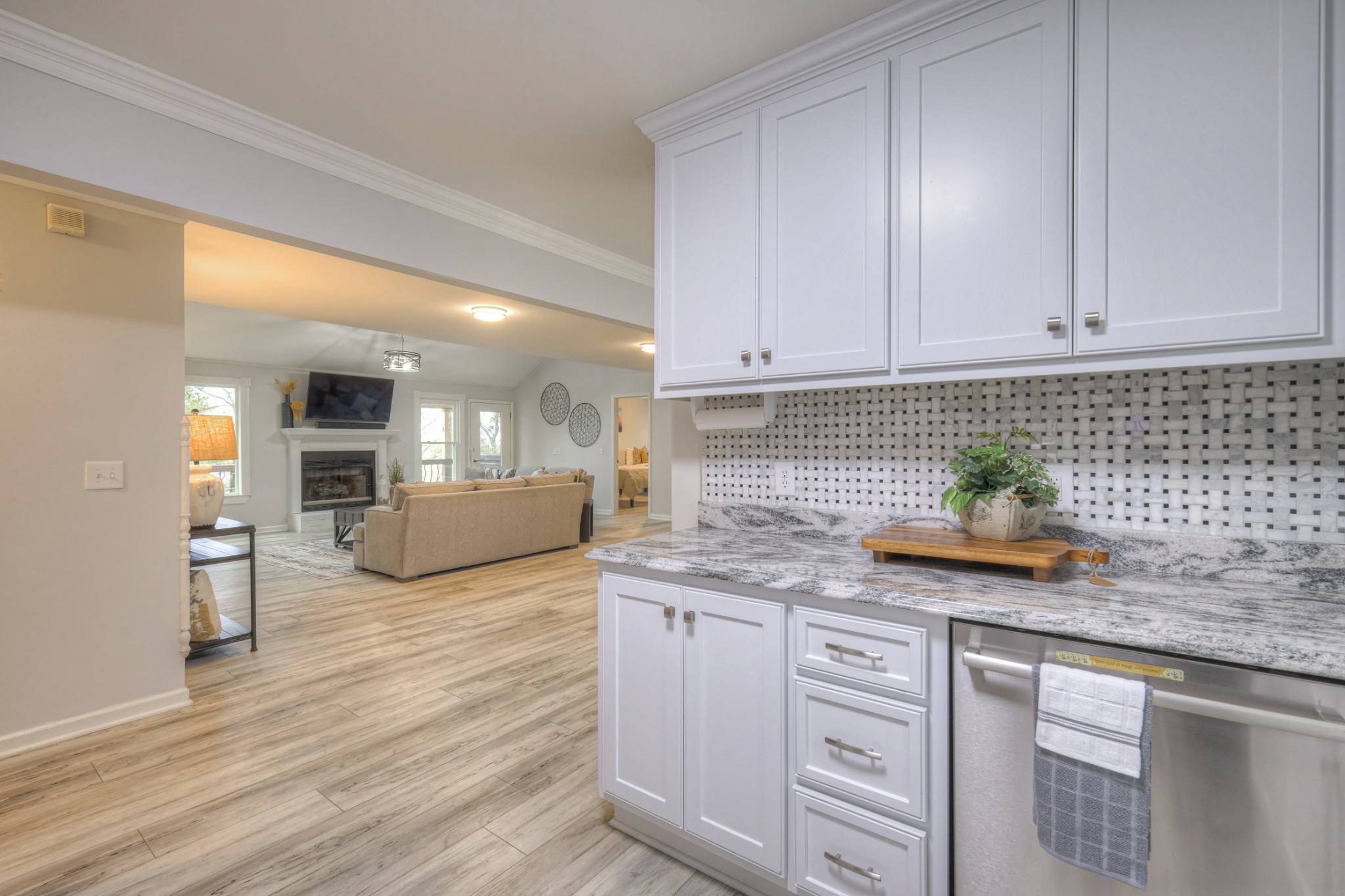 204 Hogan Ln, Columbia, TN 38401