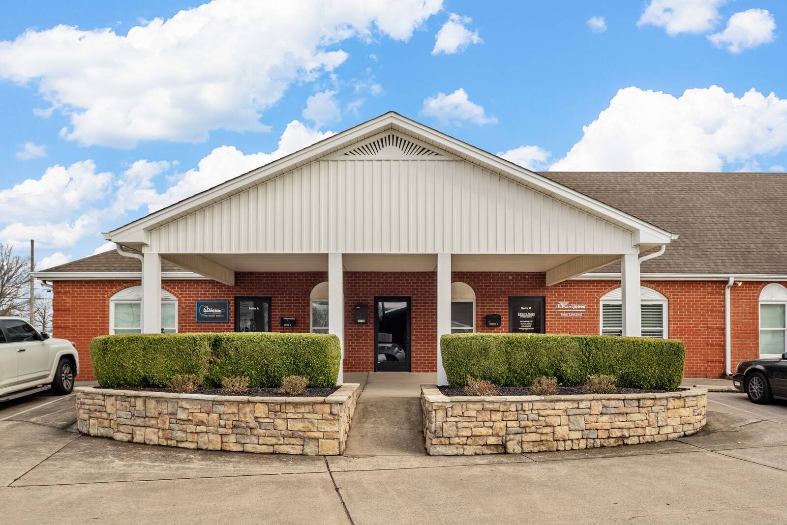 1424B W Baddour Pkwy, Lebanon, TN 37087