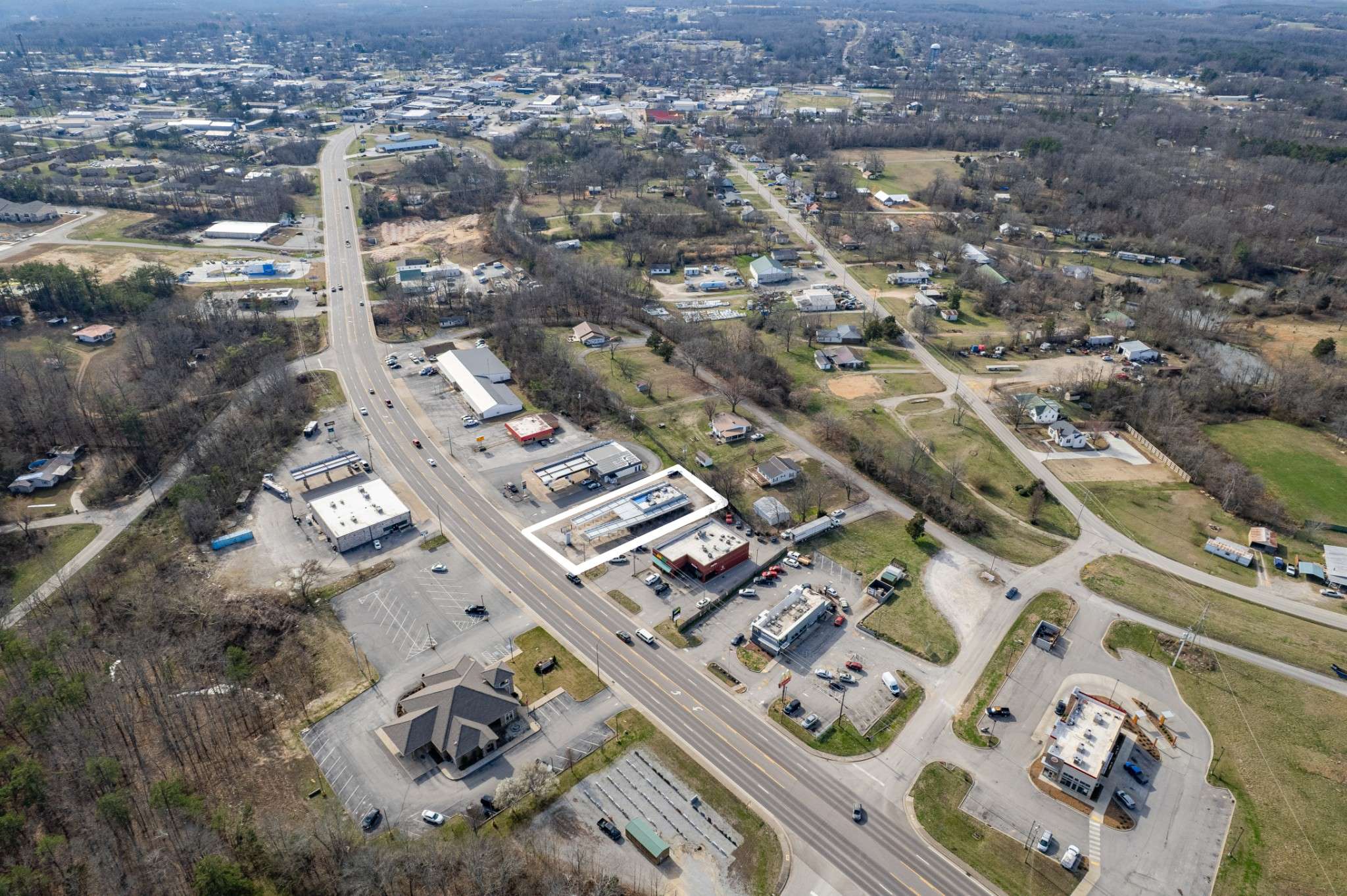 435 E Main St, Hohenwald, TN 38462