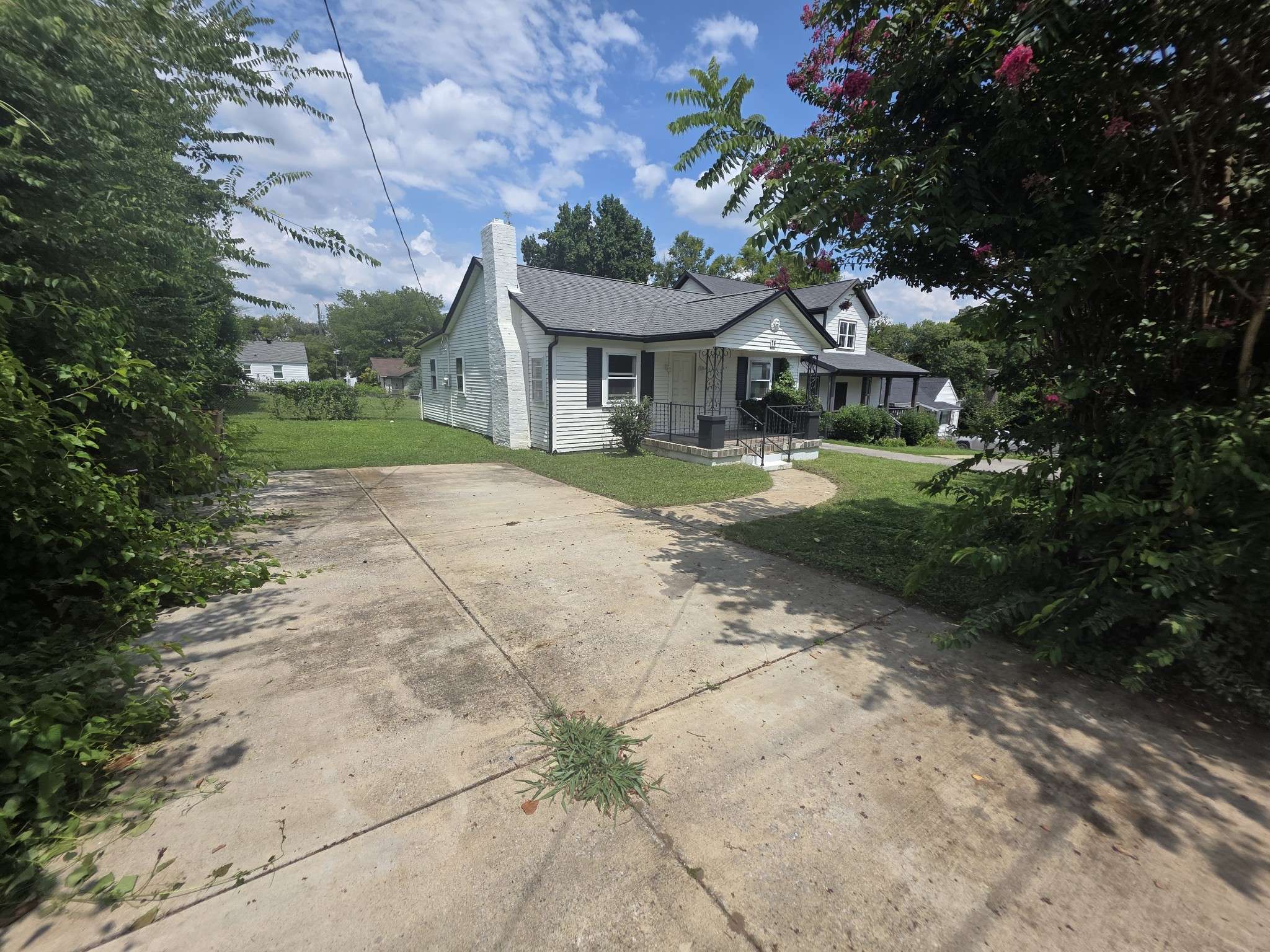 76 Elberta St, Nashville, TN 37210