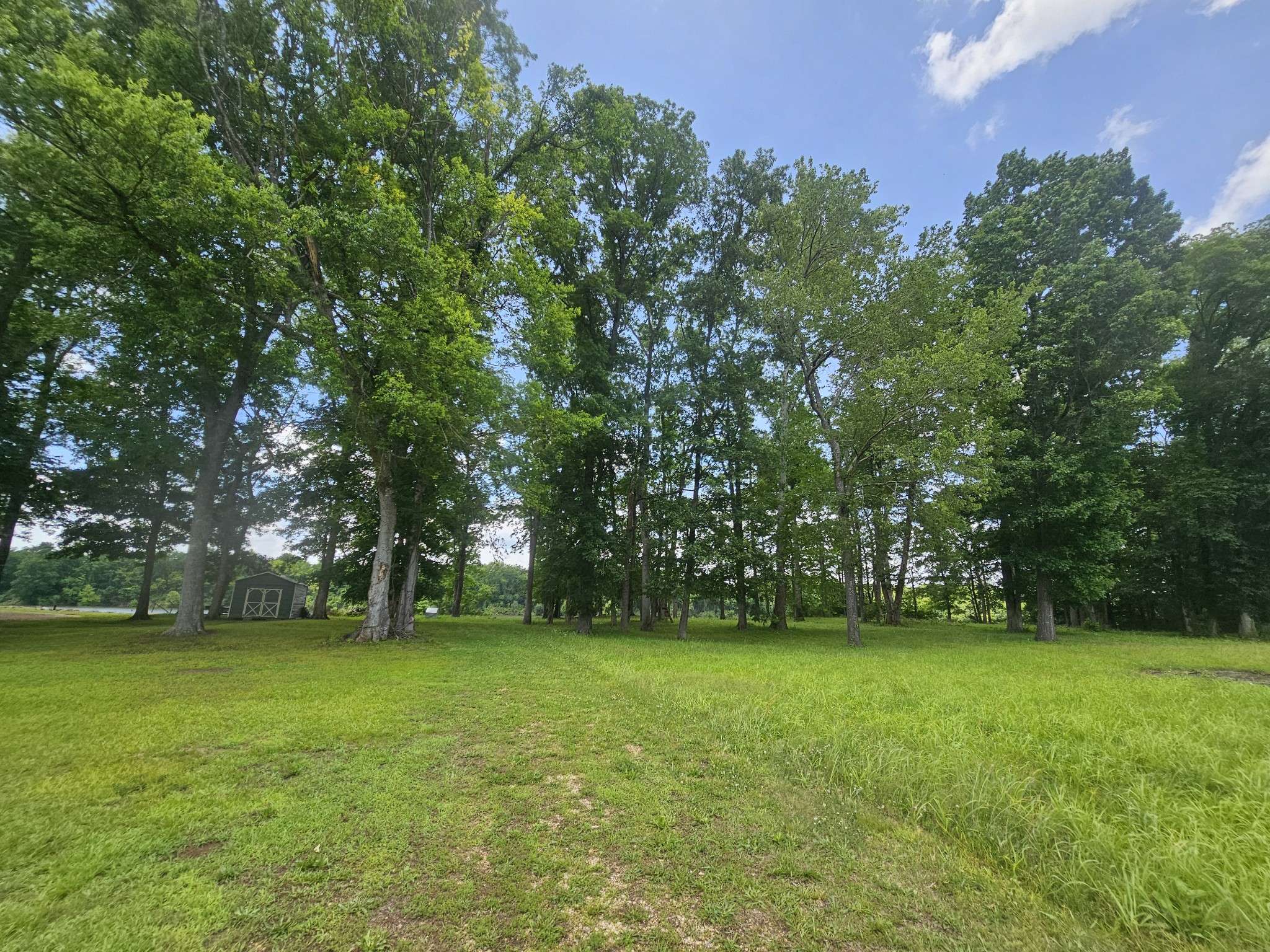 2615 Col James Hardin Dr, Clifton, TN 38425
