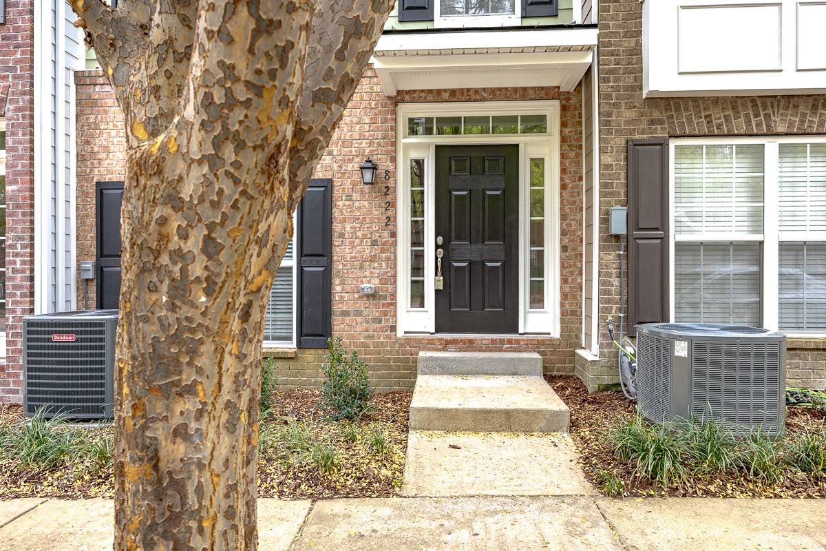 8222 Lenox Creekside Dr, Antioch, TN 37013