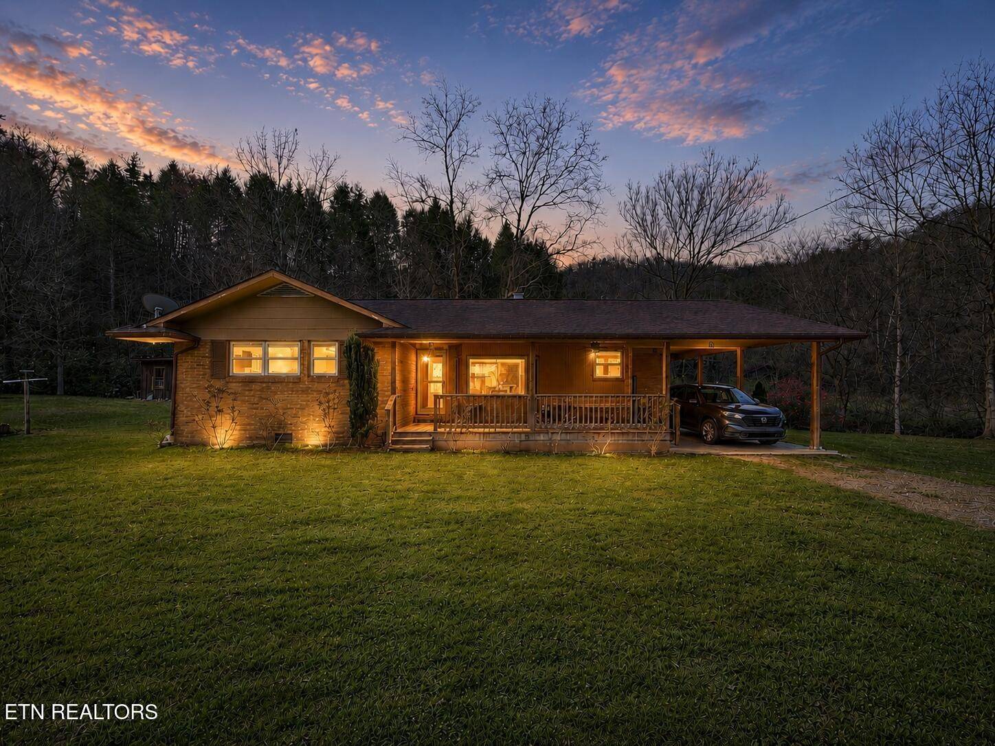 1059 Blue Mill Rd, Del Rio, TN 37727