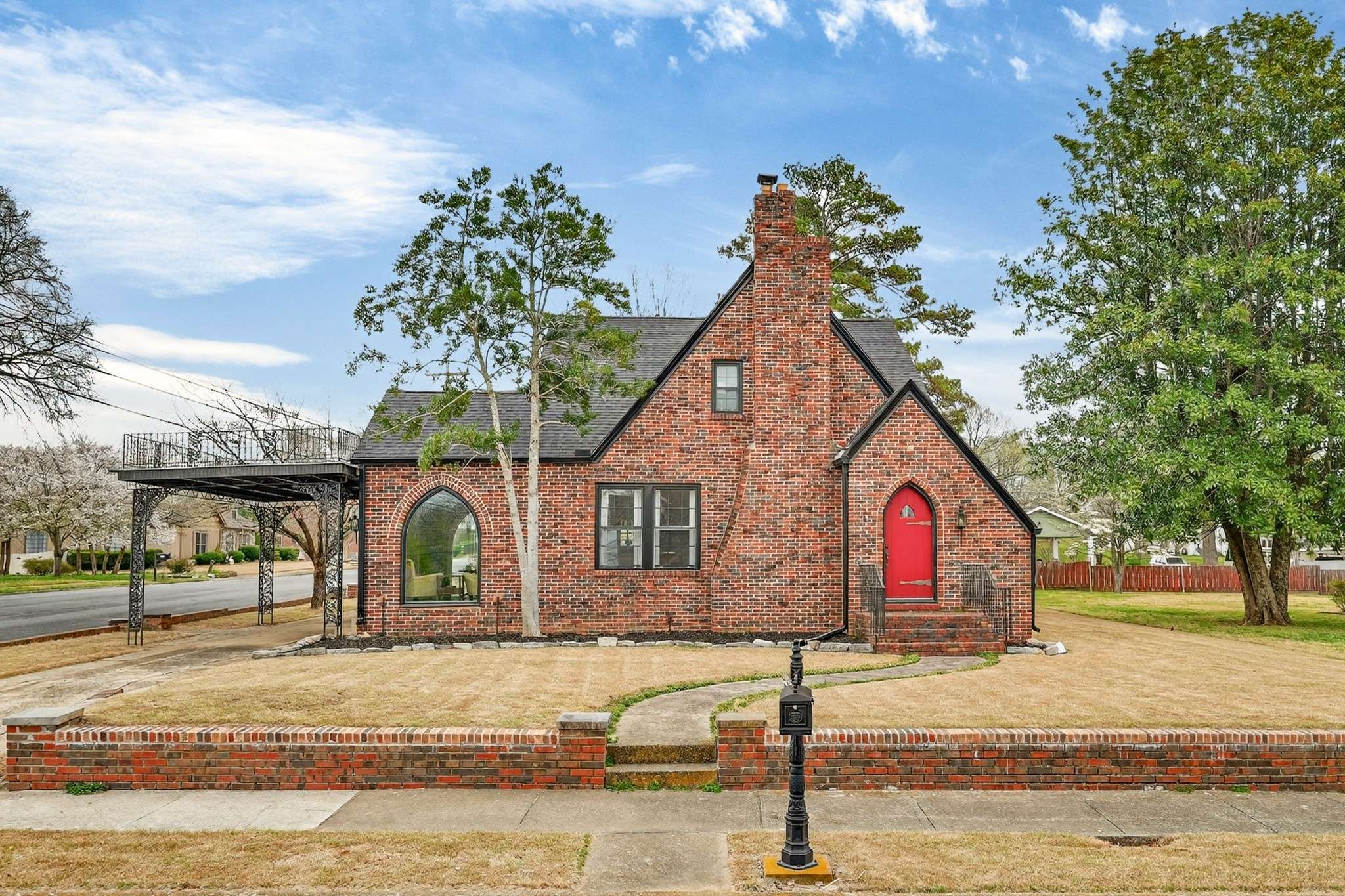 411 2nd Ave, Fayetteville, TN 37334
