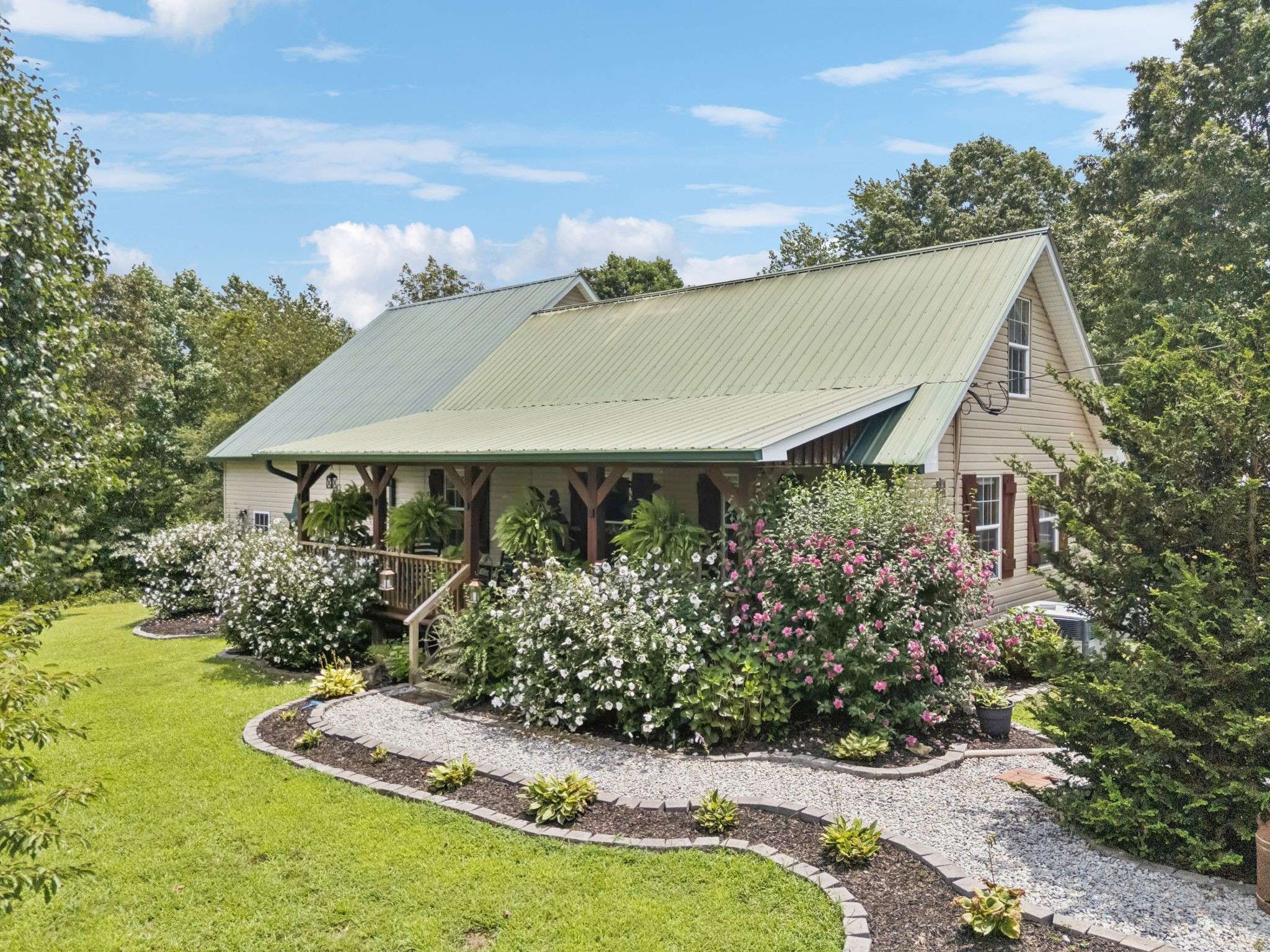 176 Robert Hensley Rd, Hohenwald, TN 38462