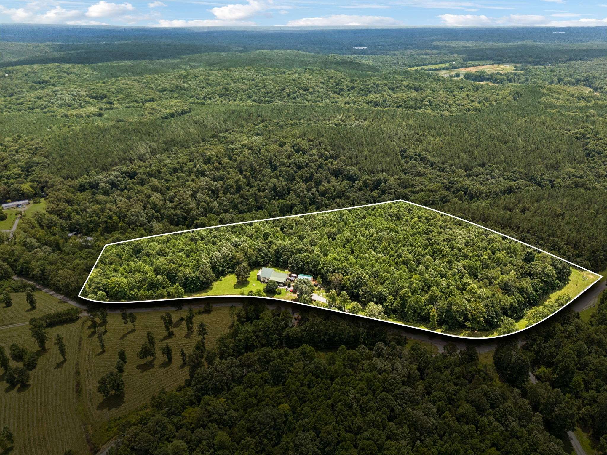 176 Robert Hensley Rd, Hohenwald, TN 38462