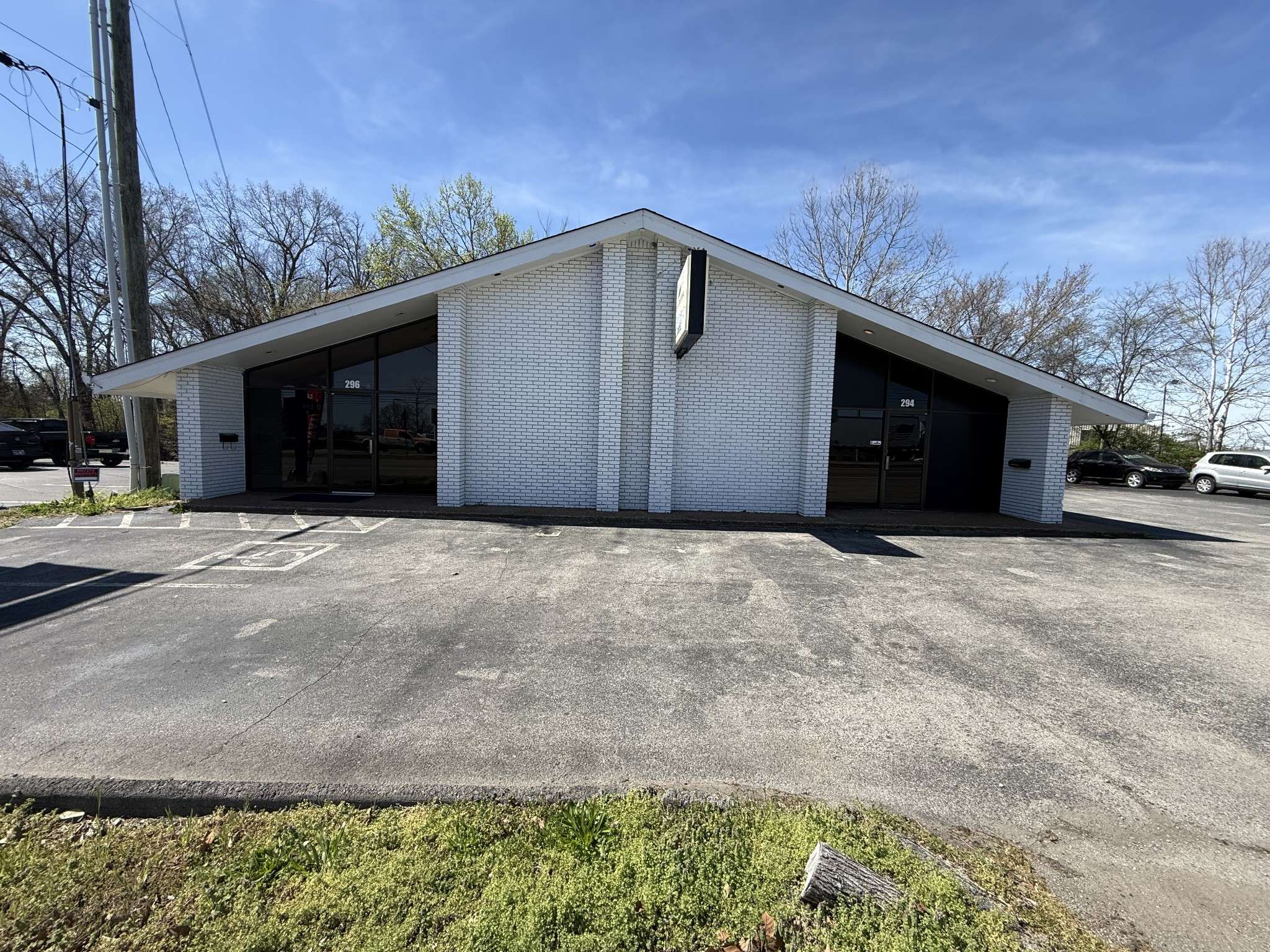 294 S Lowry St, Smyrna, TN 37167