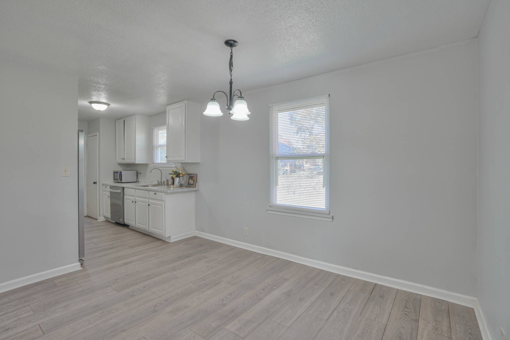 603 Spruce Dr, Clarksville, TN 37042